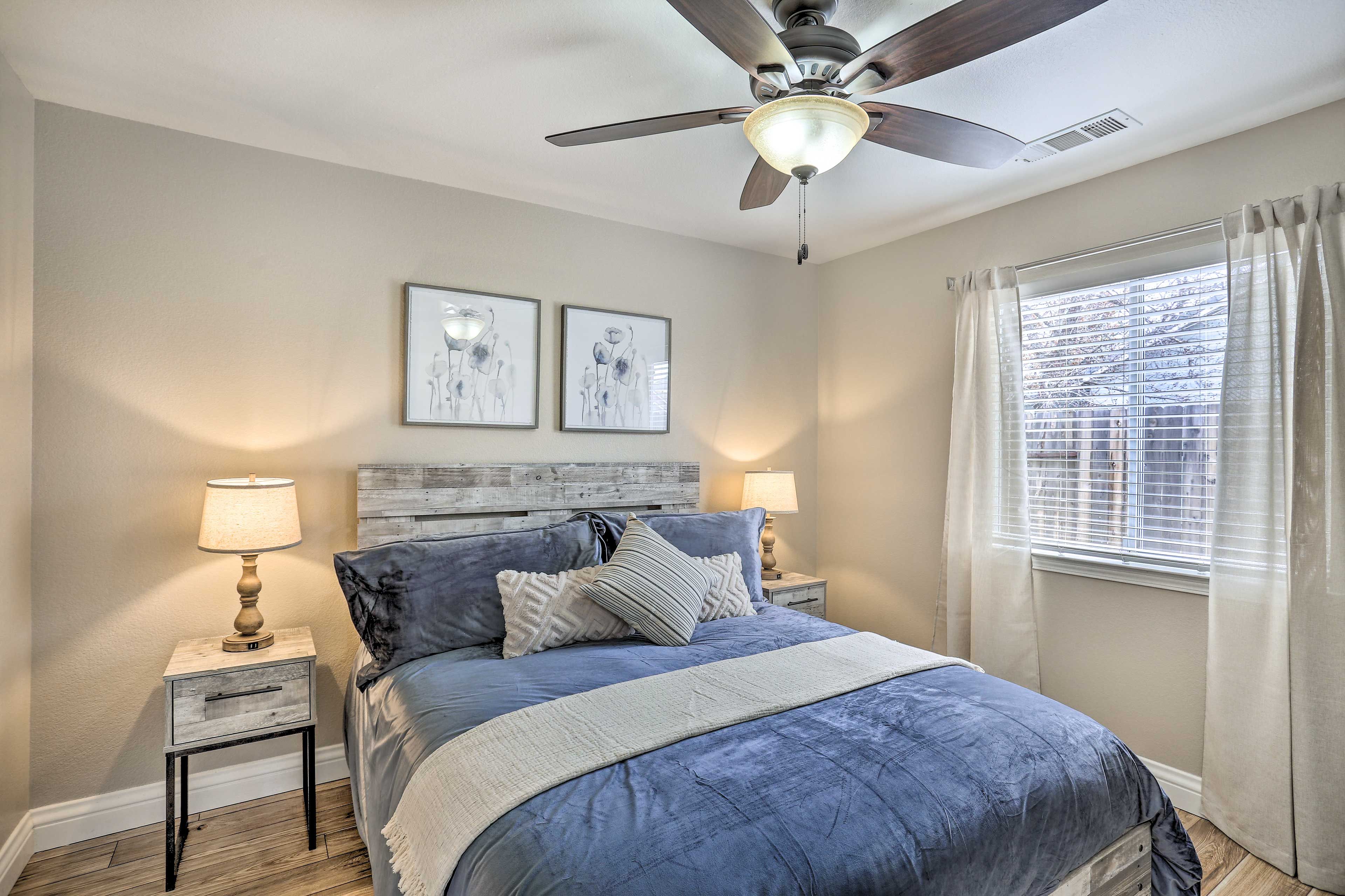 Bedroom 2 | Queen Bed