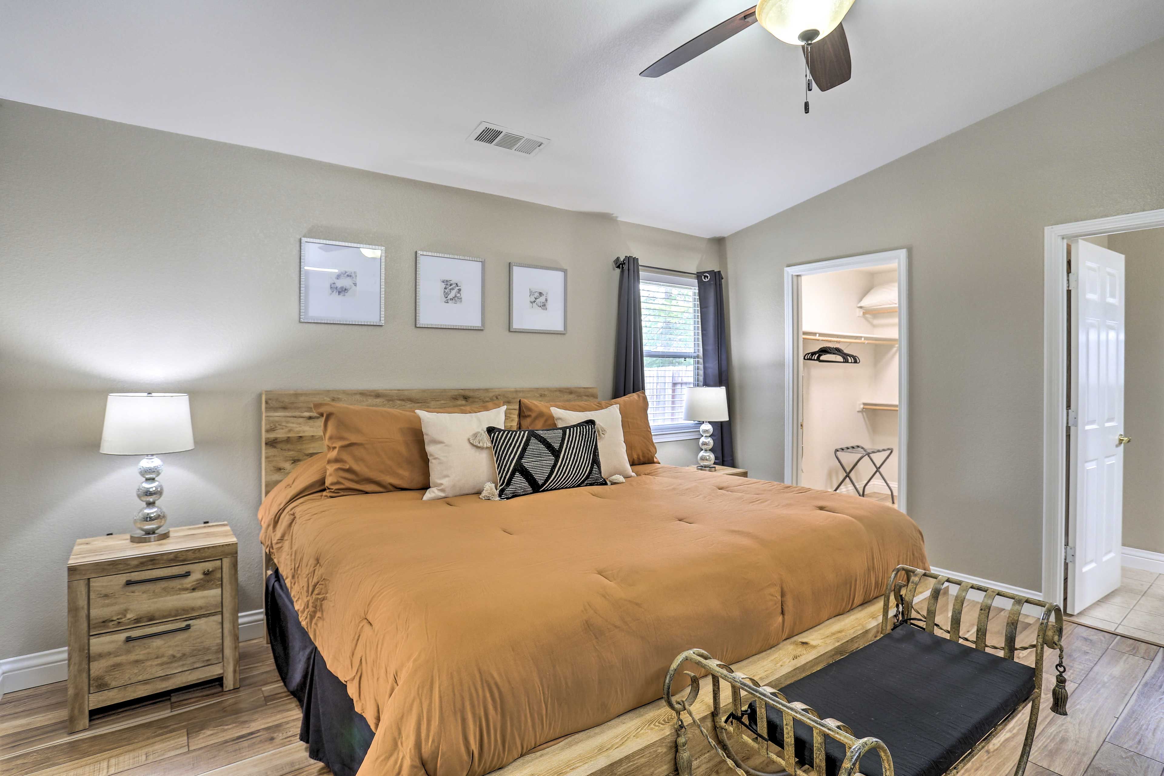 Bedroom 1 | California King Bed