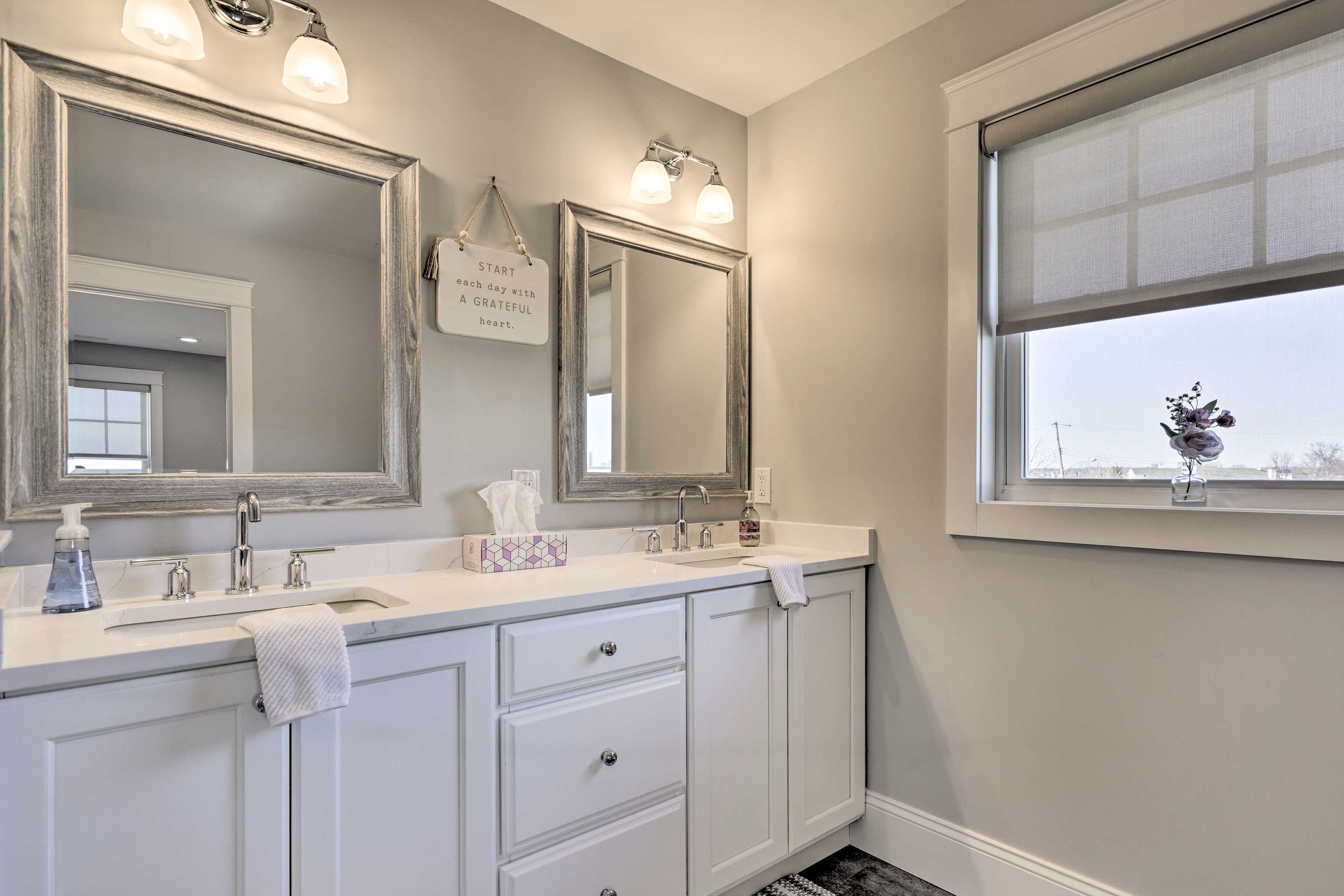 En-Suite Bathroom | Complimentary Toiletries