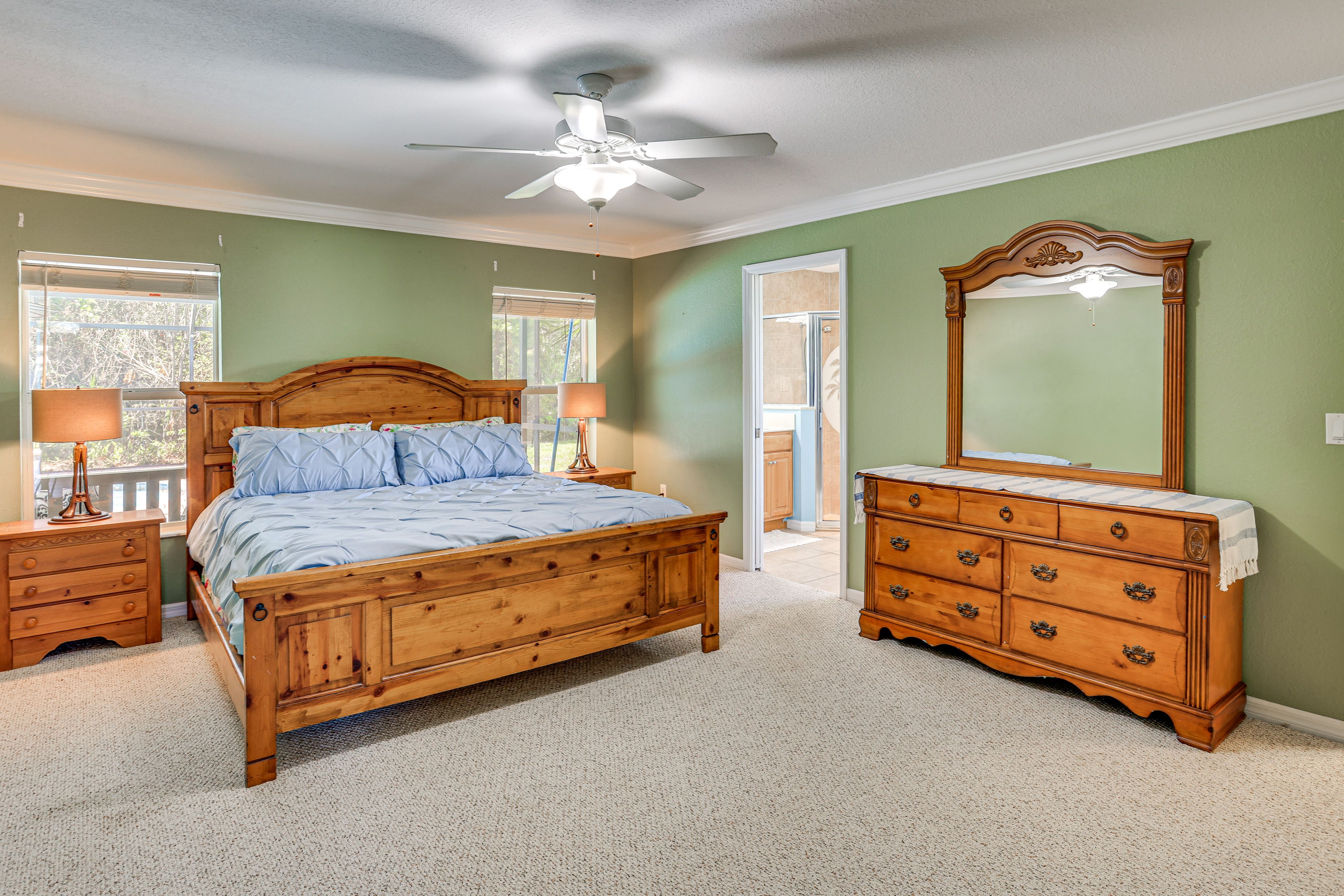 Bedroom 1 | King Bed