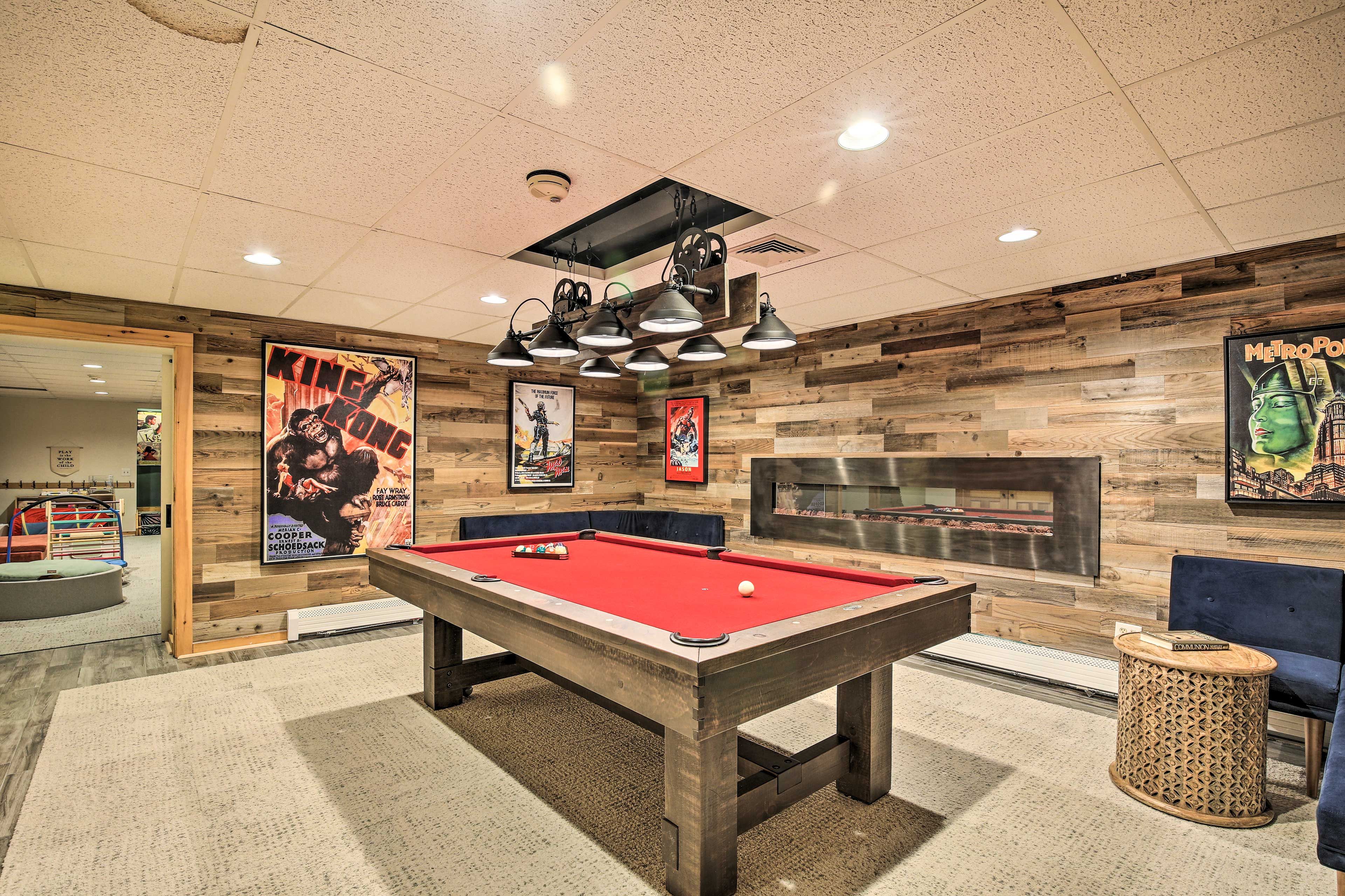 Game Room | Full Futon | Pool Table | Arcade Game | Fireplace