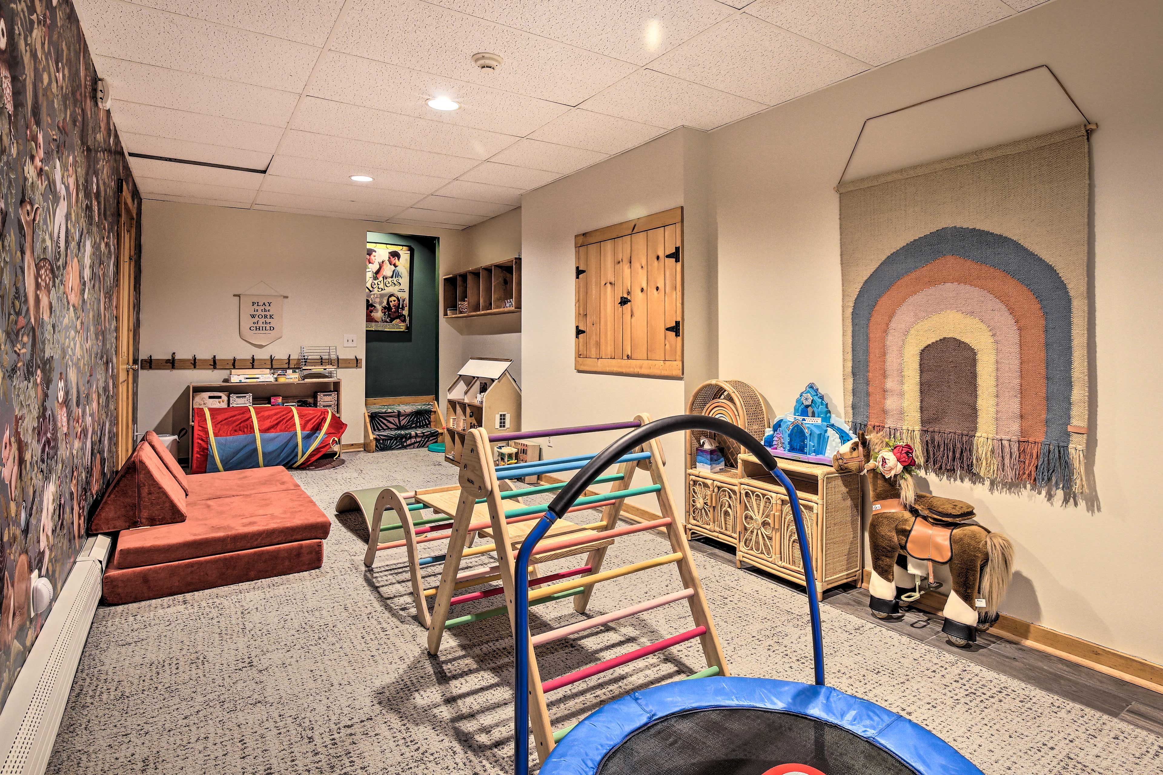 Kids' Playroom | Toys | Board Games | Books