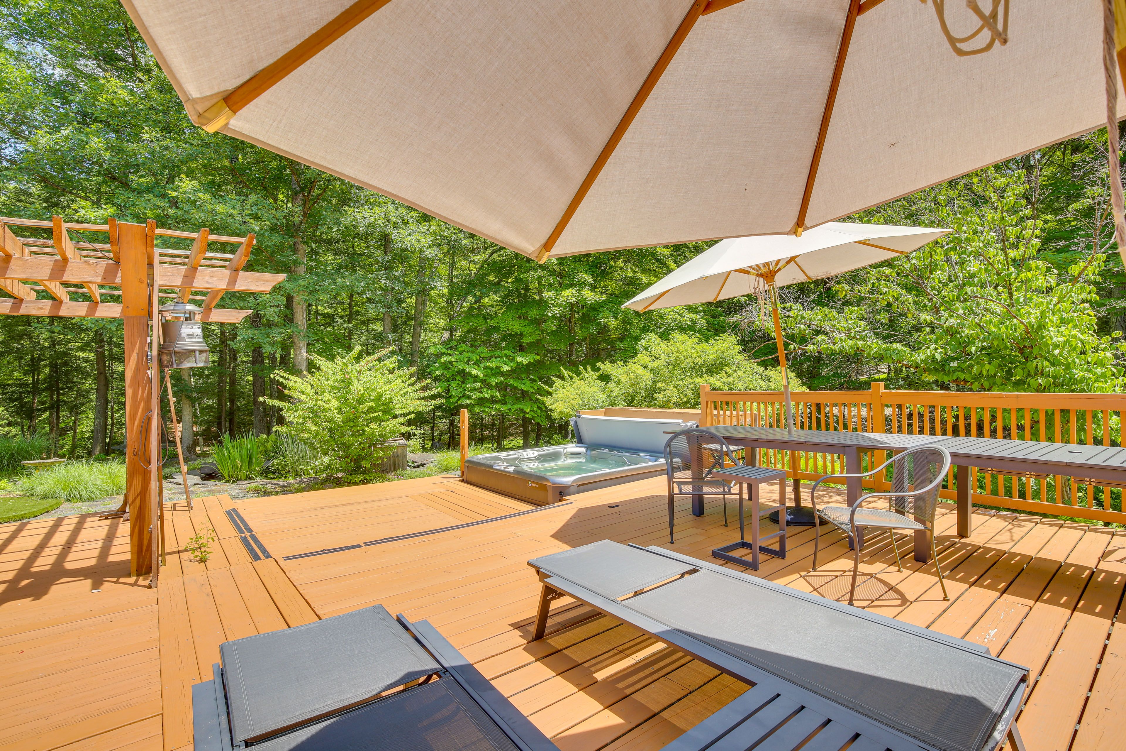 Deck | Hot Tub (Open Year-Round) | Gas Grill | Fire Pit