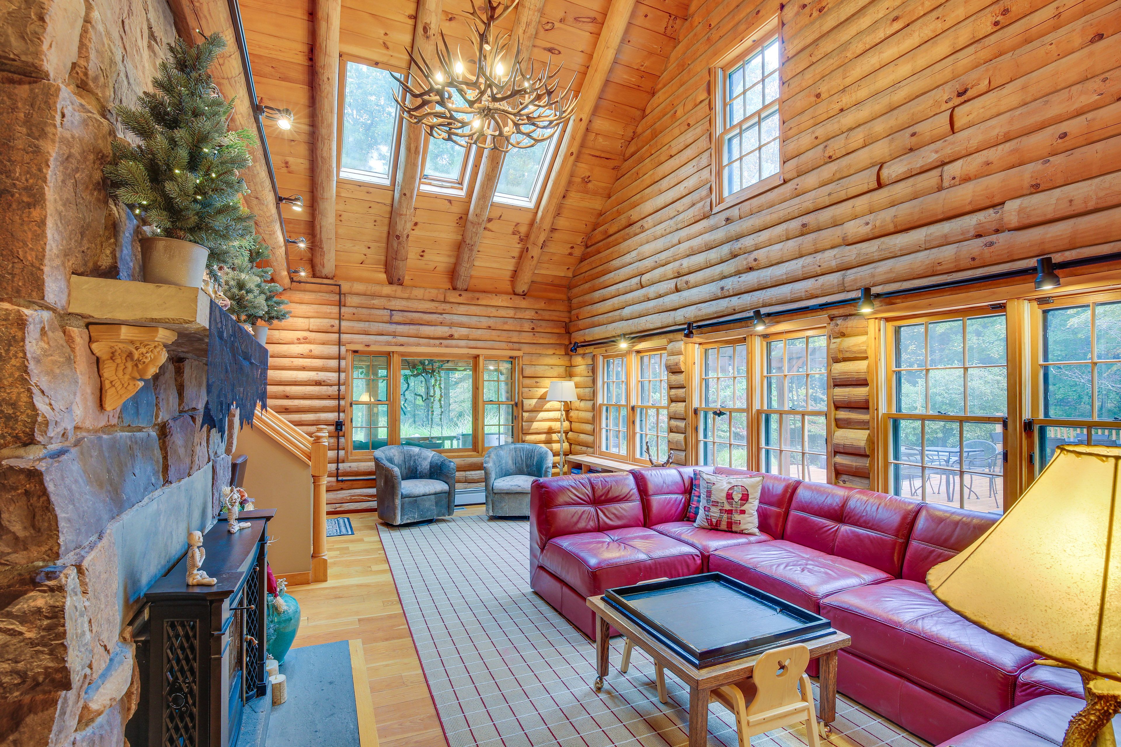 Accord Vacation Rental | 5BR | 4.5BA | 5,500 Sq Ft | Stairs Required