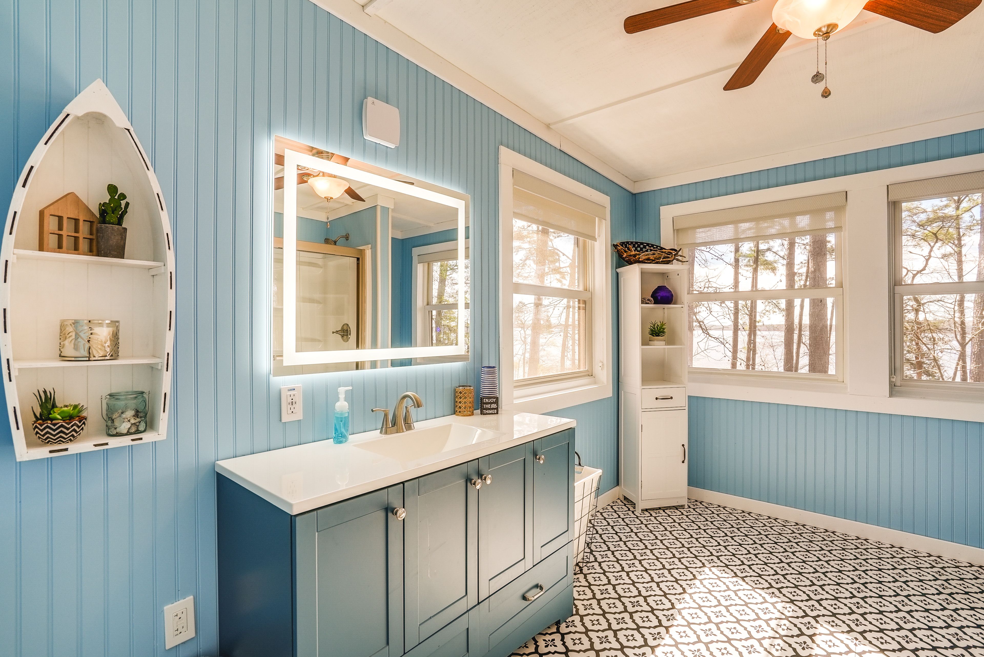 Full Bathroom