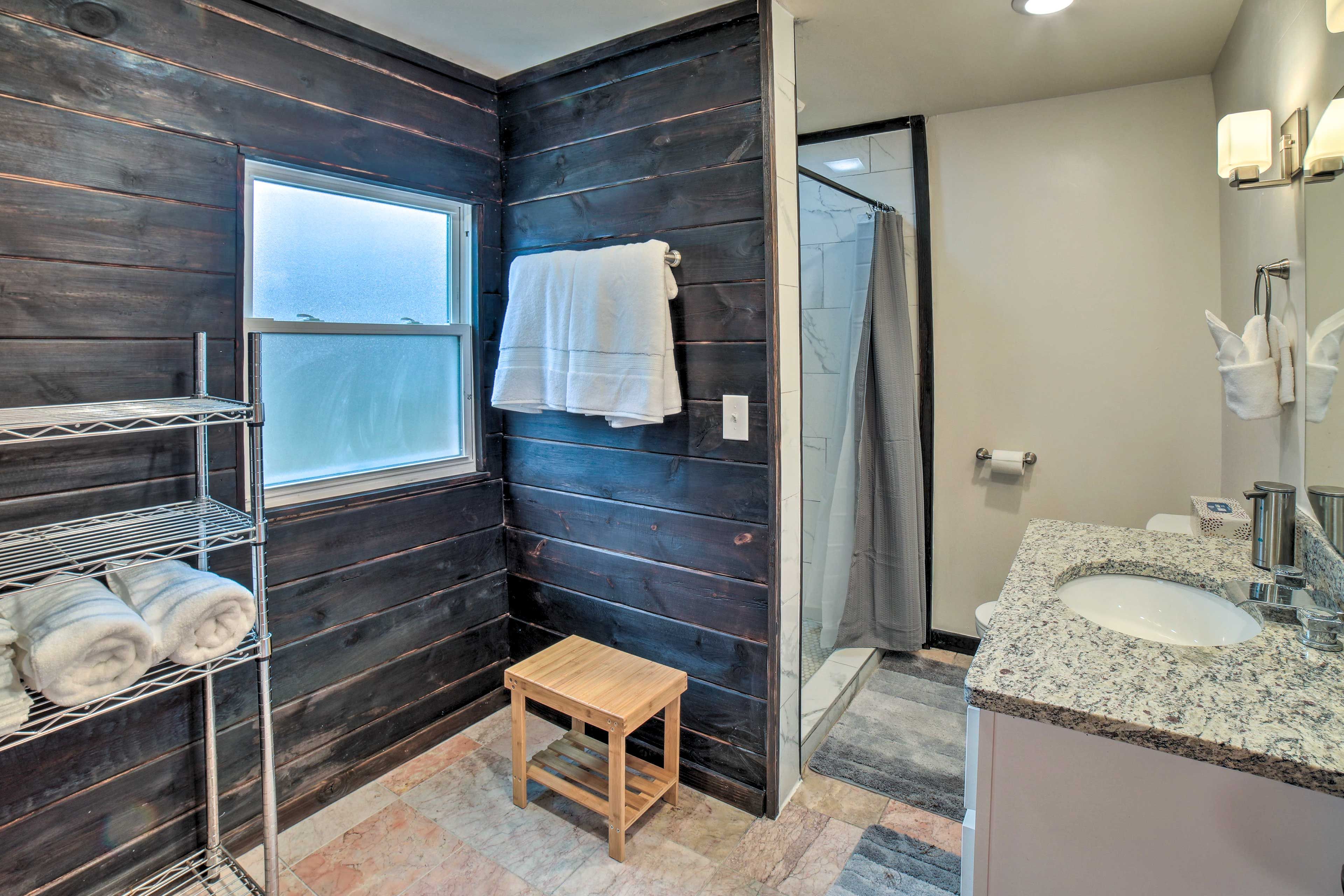 Full Bath | Towels Provided | Washer & Dryer