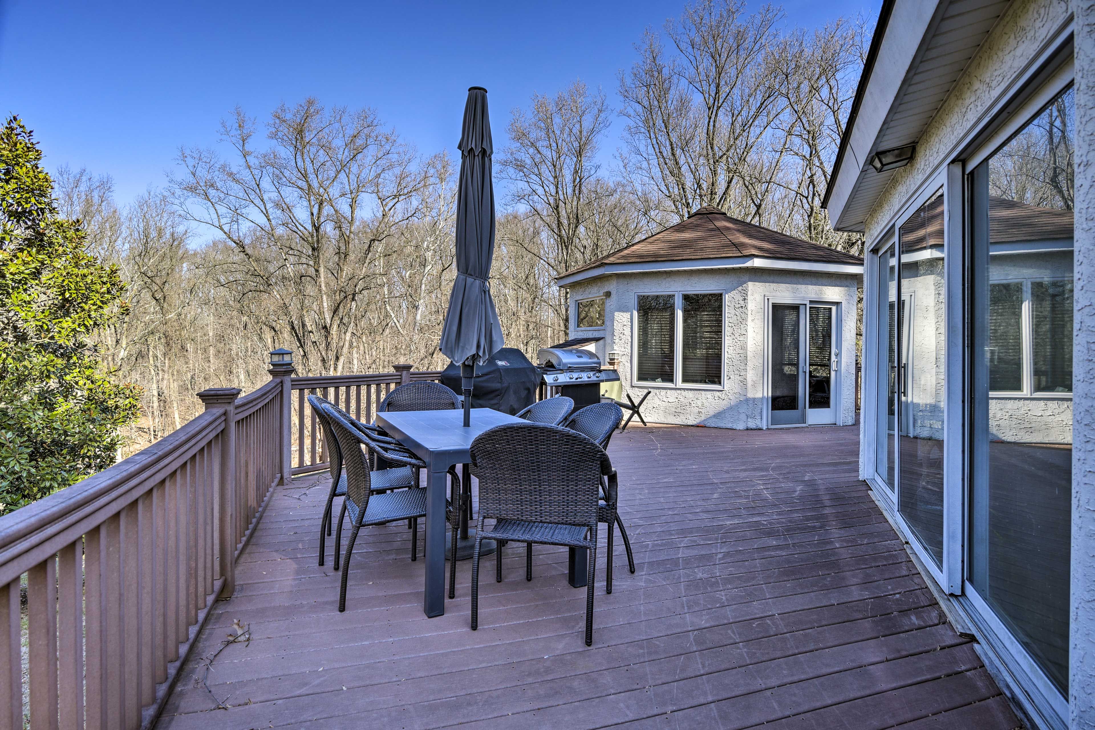Private Deck | Dining Area | Gas Grill | Exercise Equipment