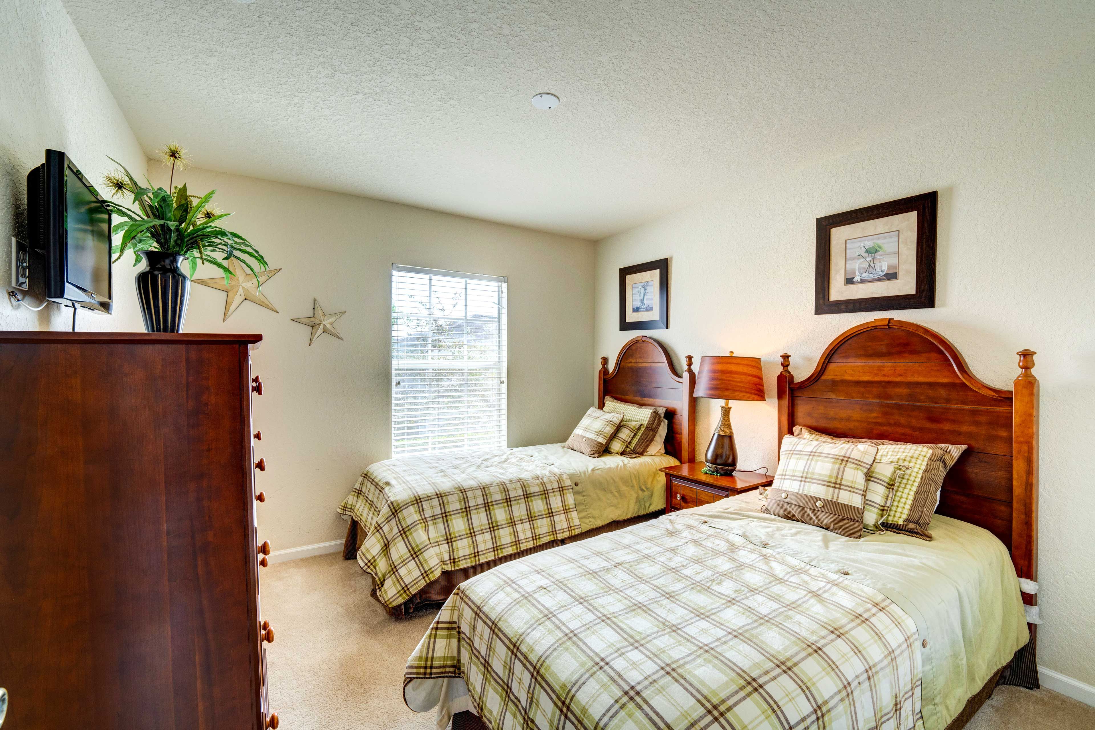 Bedroom 3 | 2 Full Beds