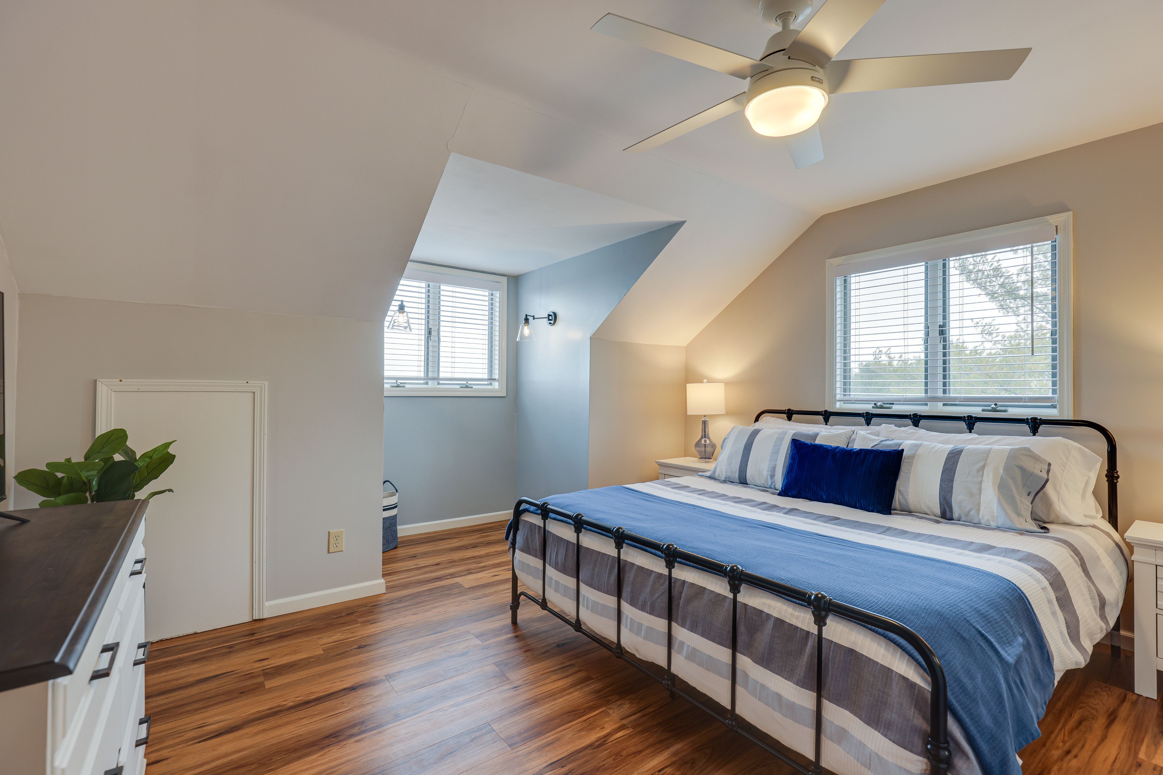 Bedroom 3 | 2nd Floor | King Bed | Smart TV