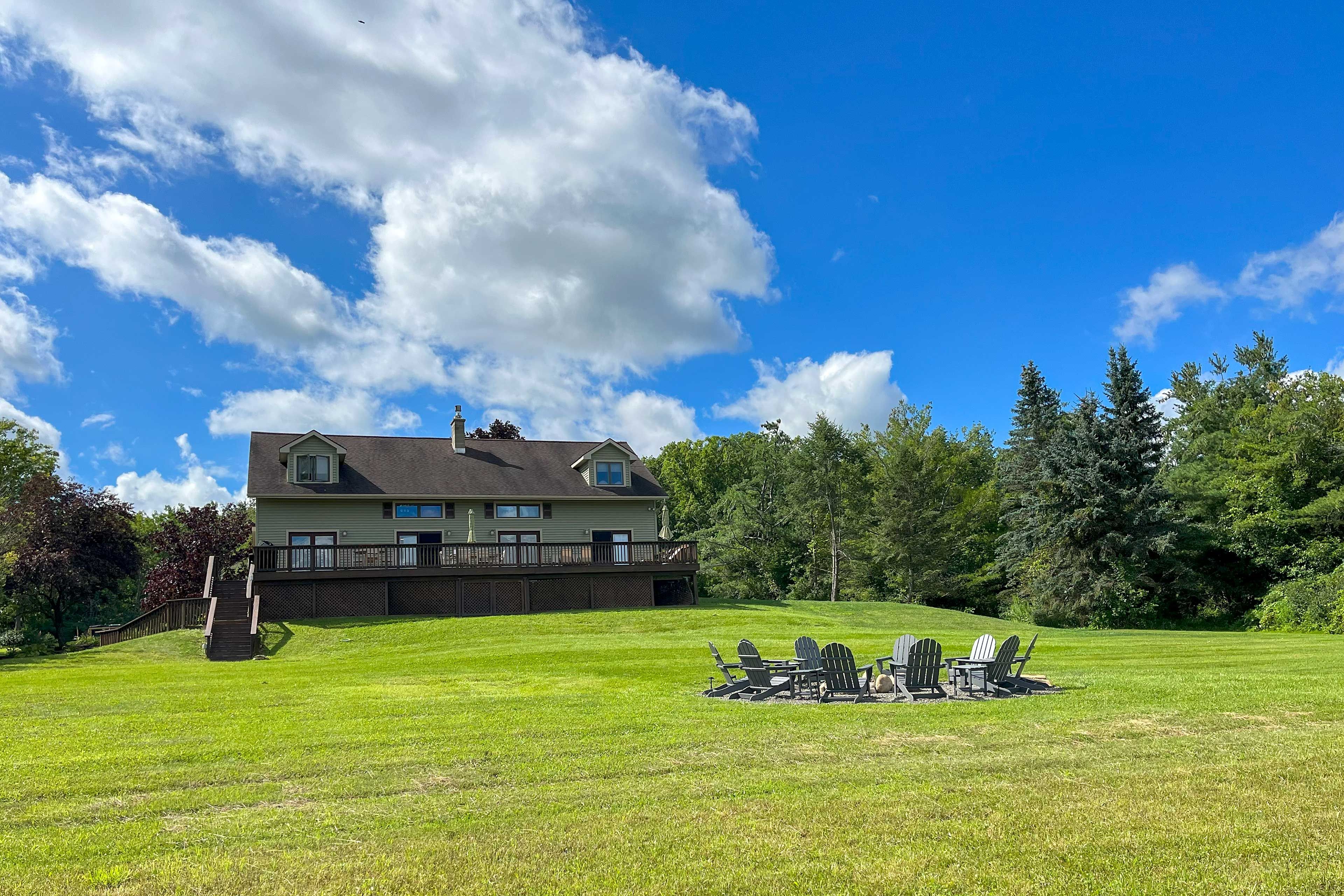 Spacious Yard | Fire Pit | Lake Views