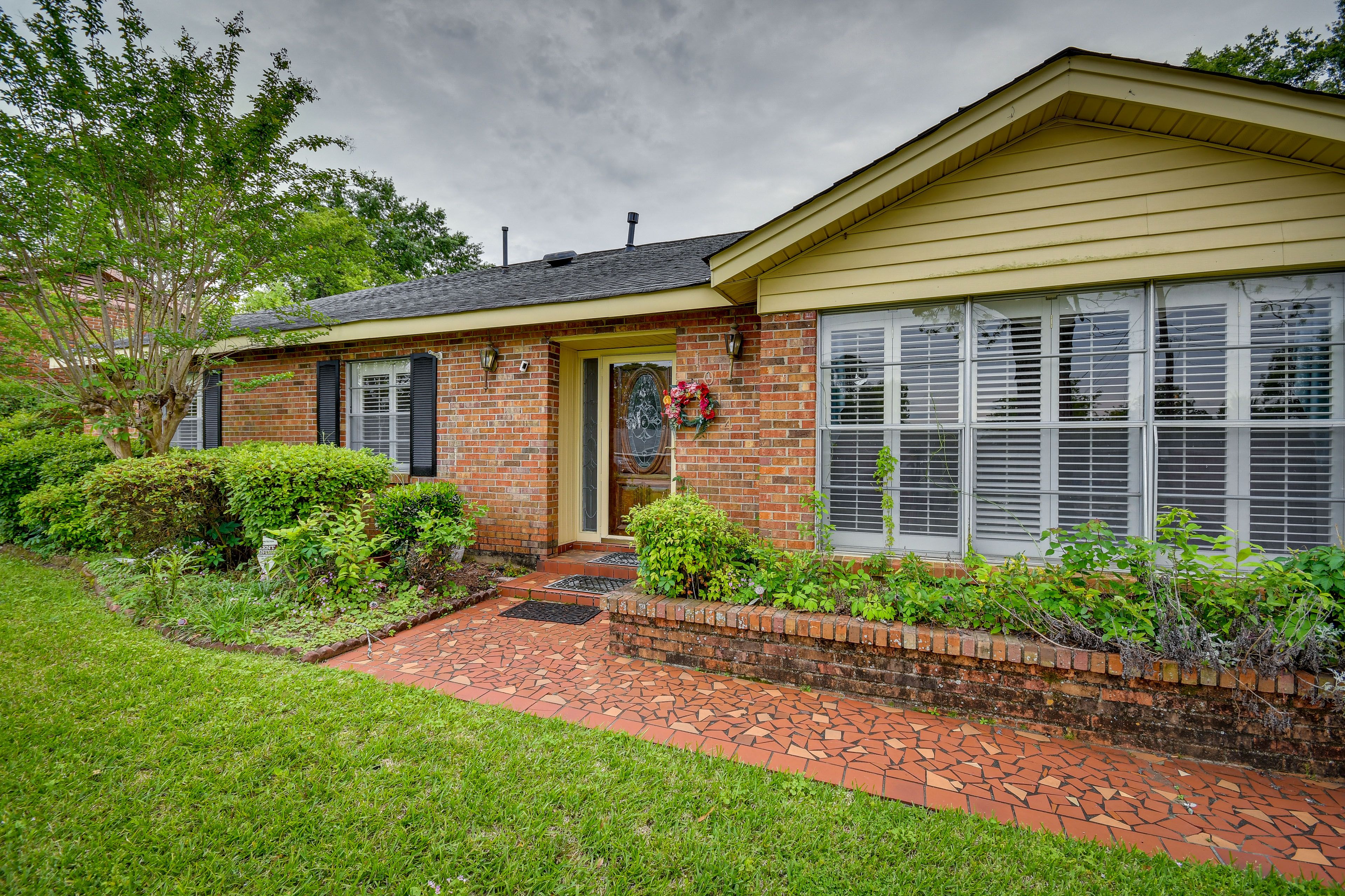 Front Entrance & Walkway