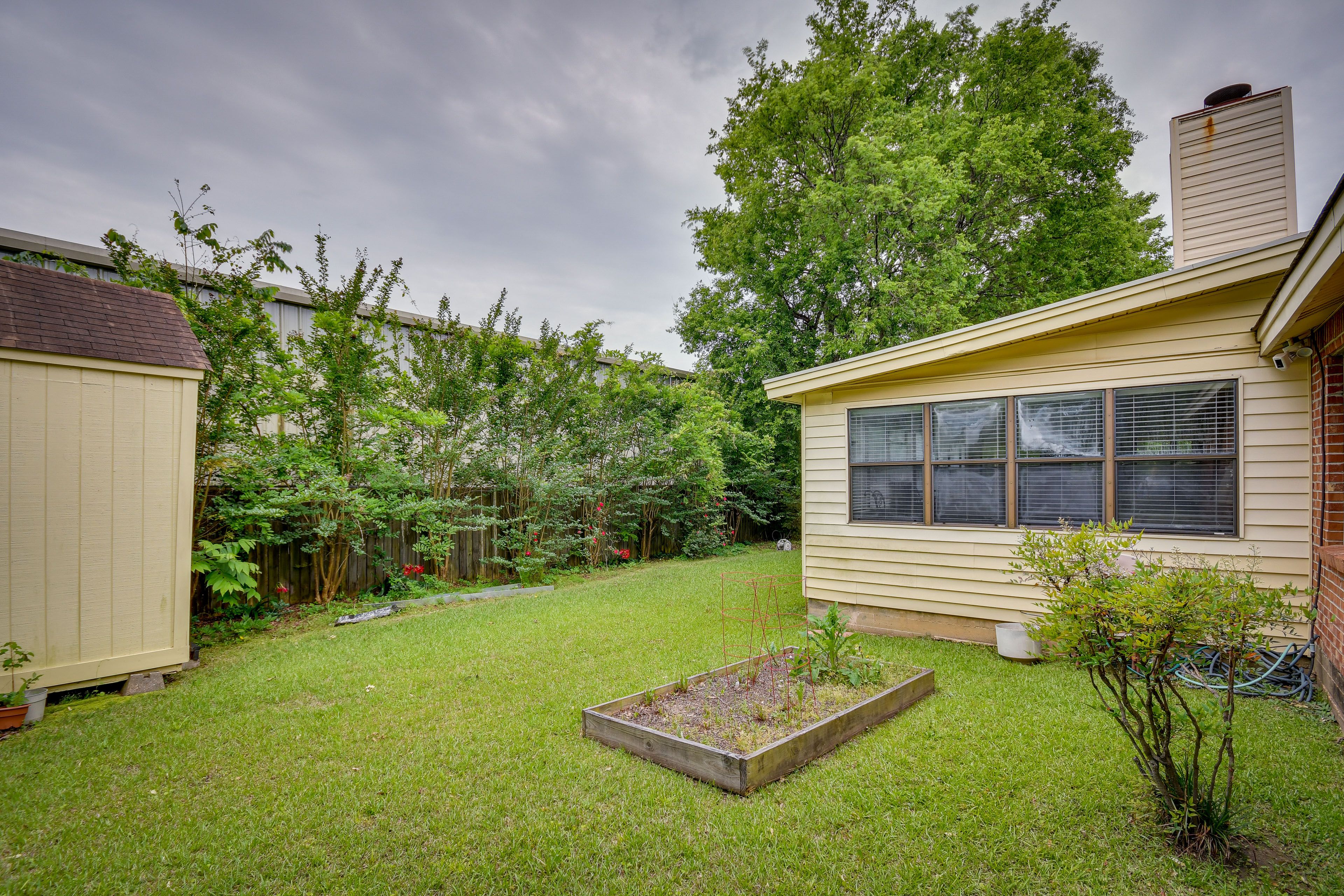 Fenced-In Yard