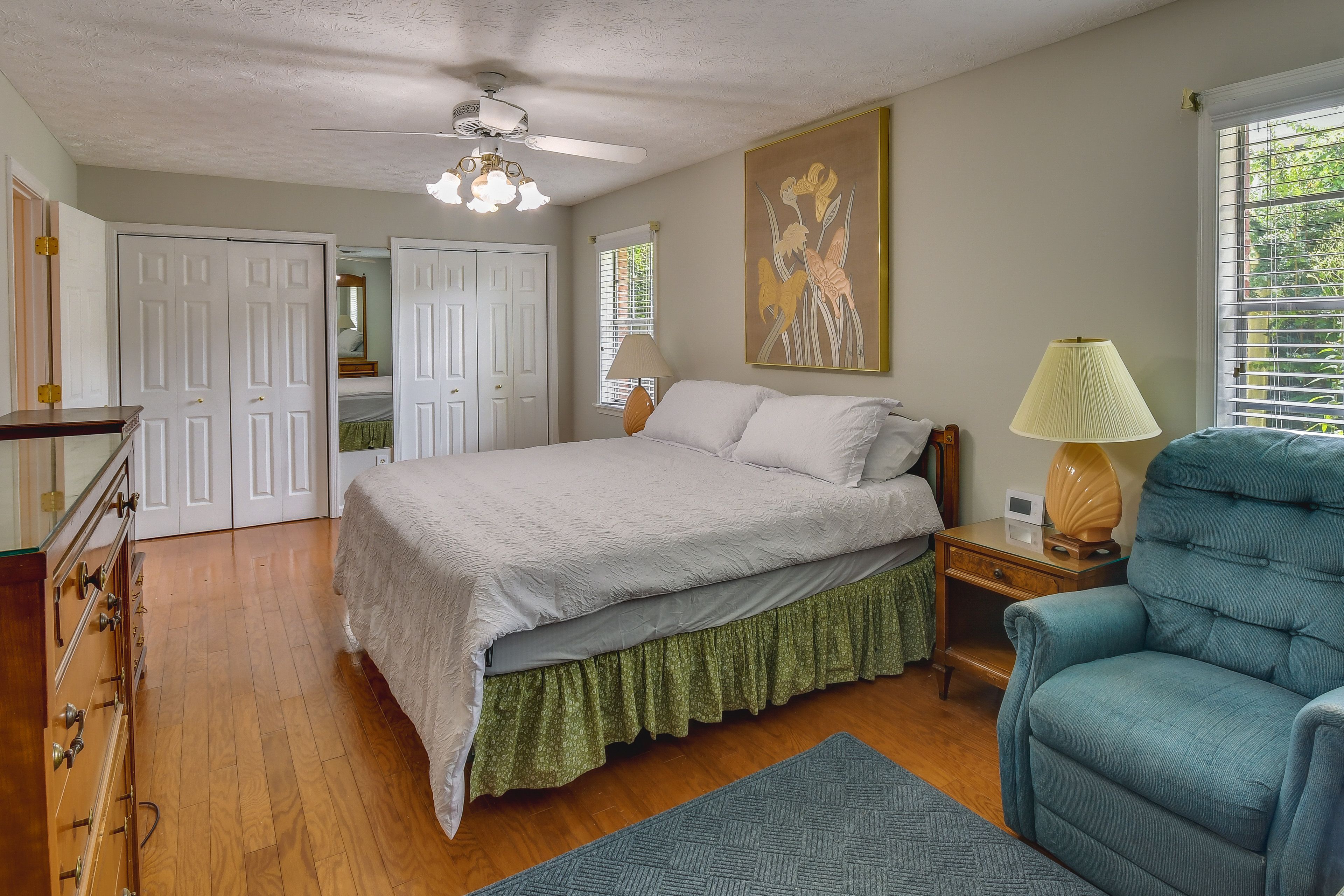 Bedroom 1 | King Bed | En-Suite Bathroom
