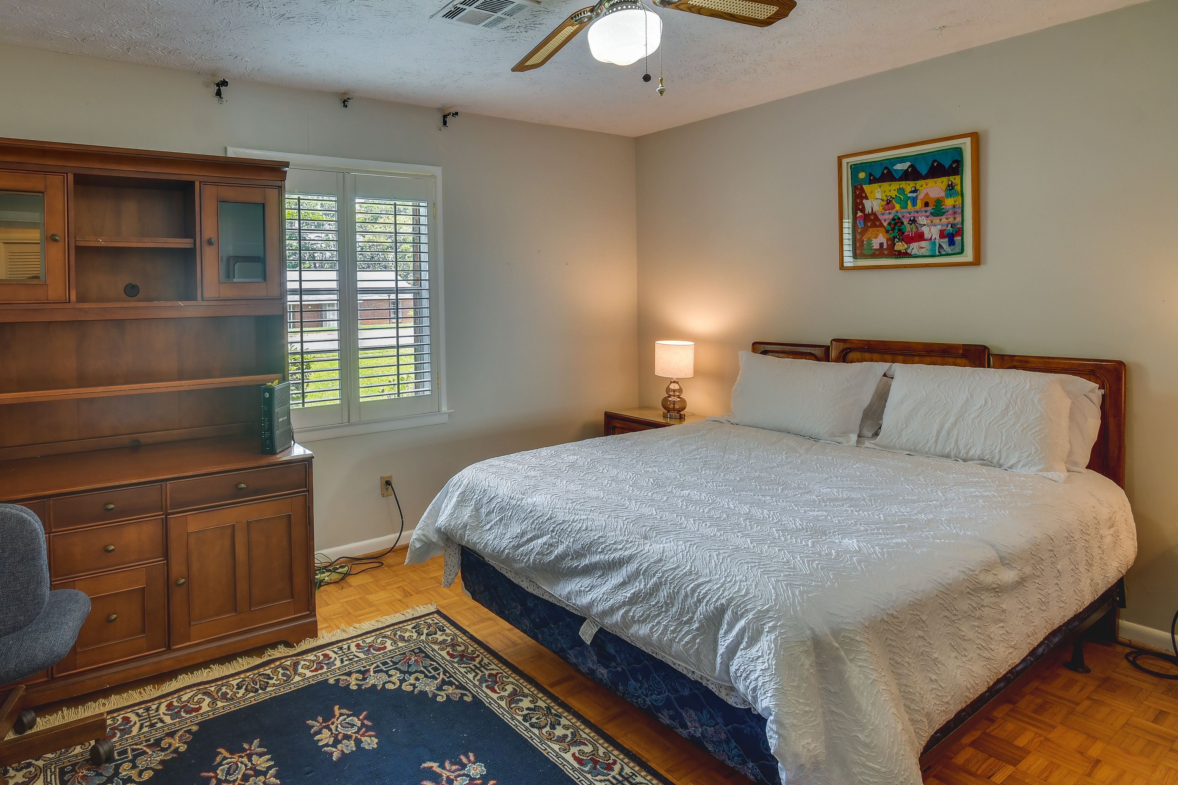 Bedroom 3 | Queen Bed