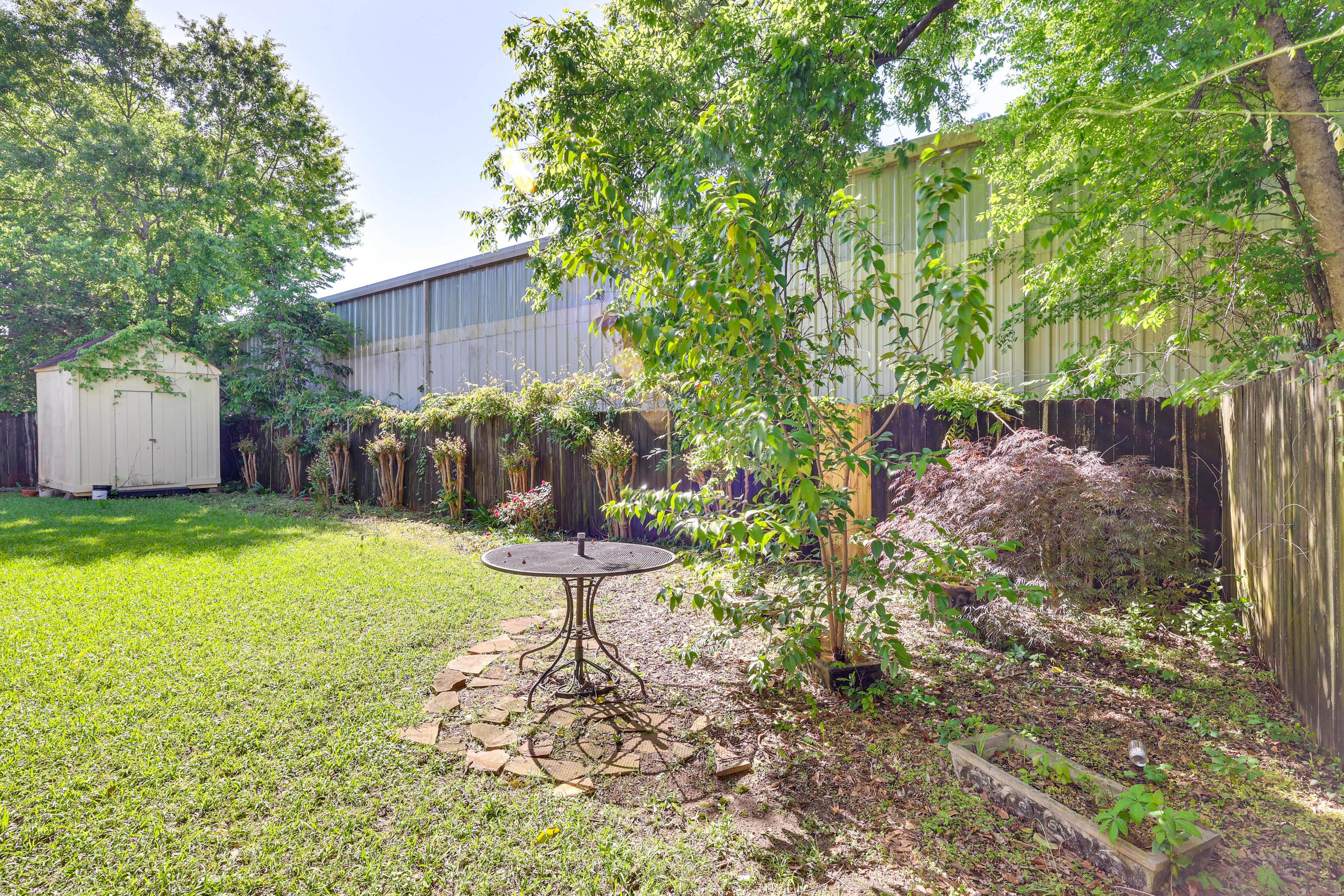 Fenced-In Yard