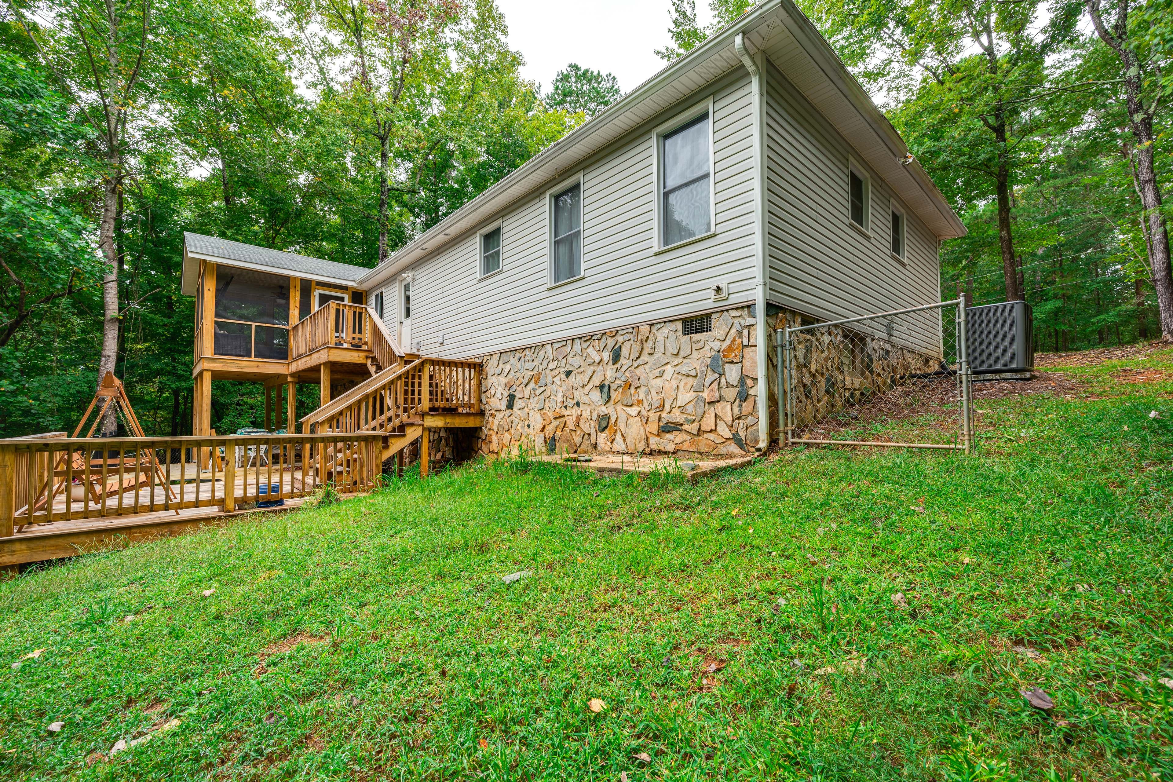 House Exterior | Private Yard