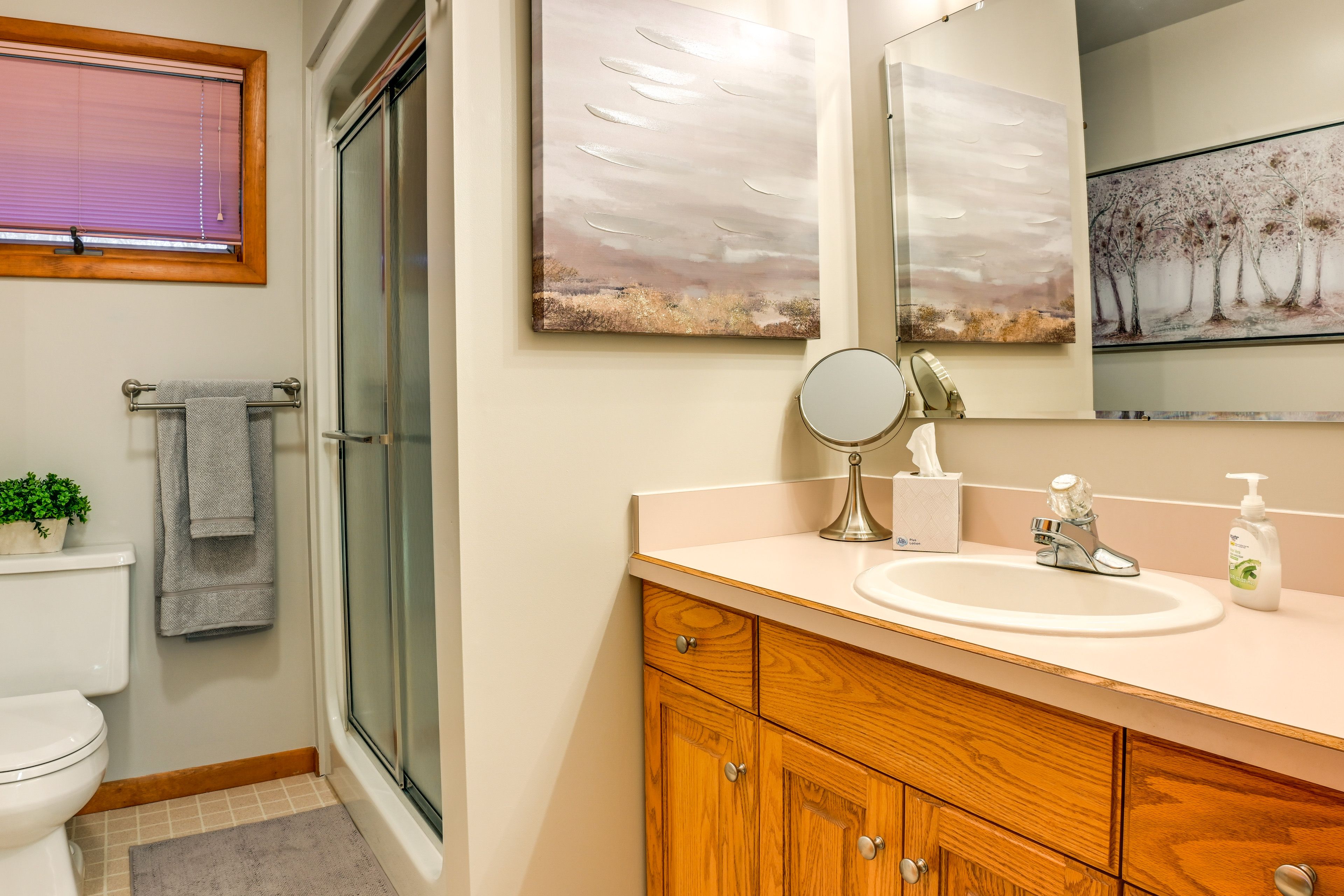 Full Bathroom