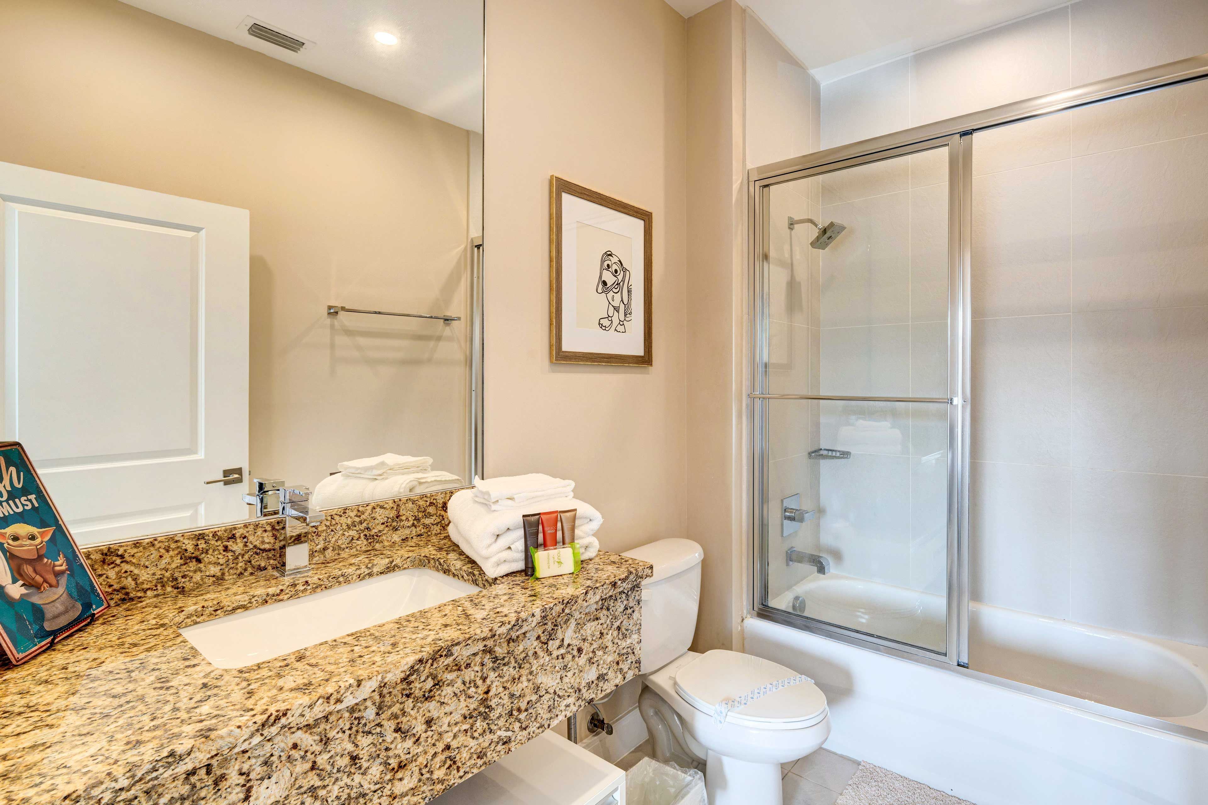 Full Bathroom | 2nd Floor