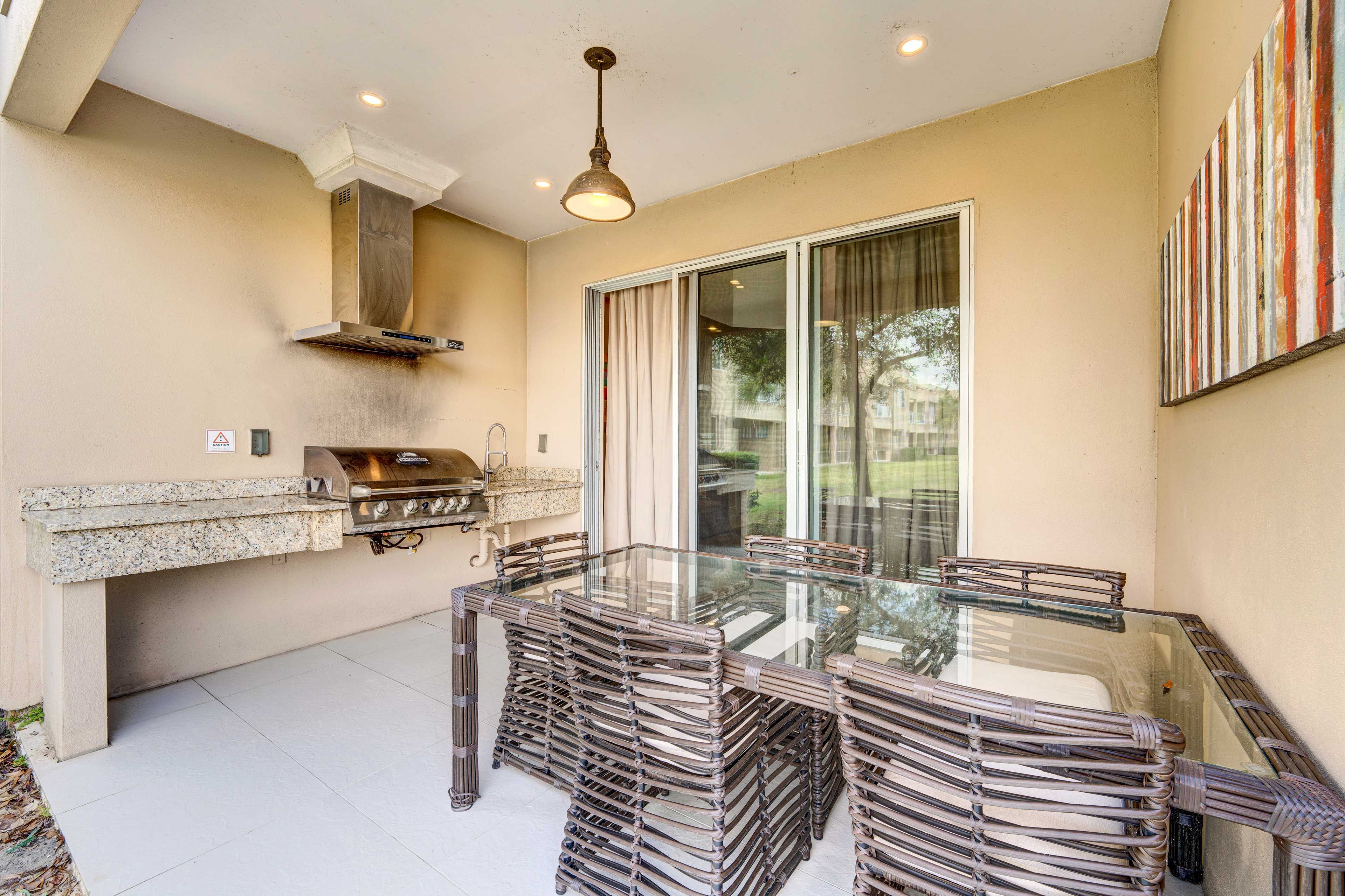 Covered Private Patio | Gas Grill