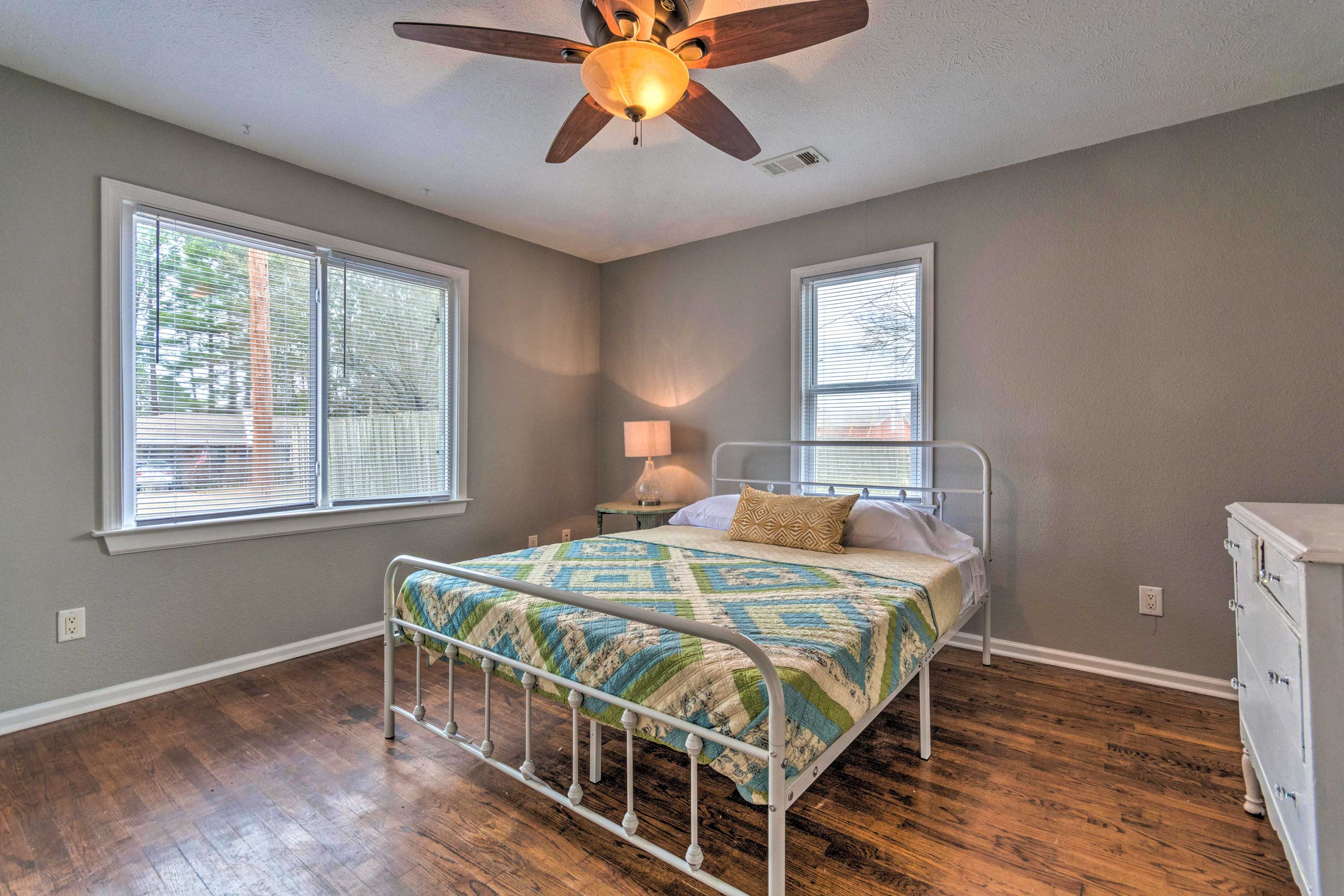 Bedroom 2 | Queen Bed | Linens Provided