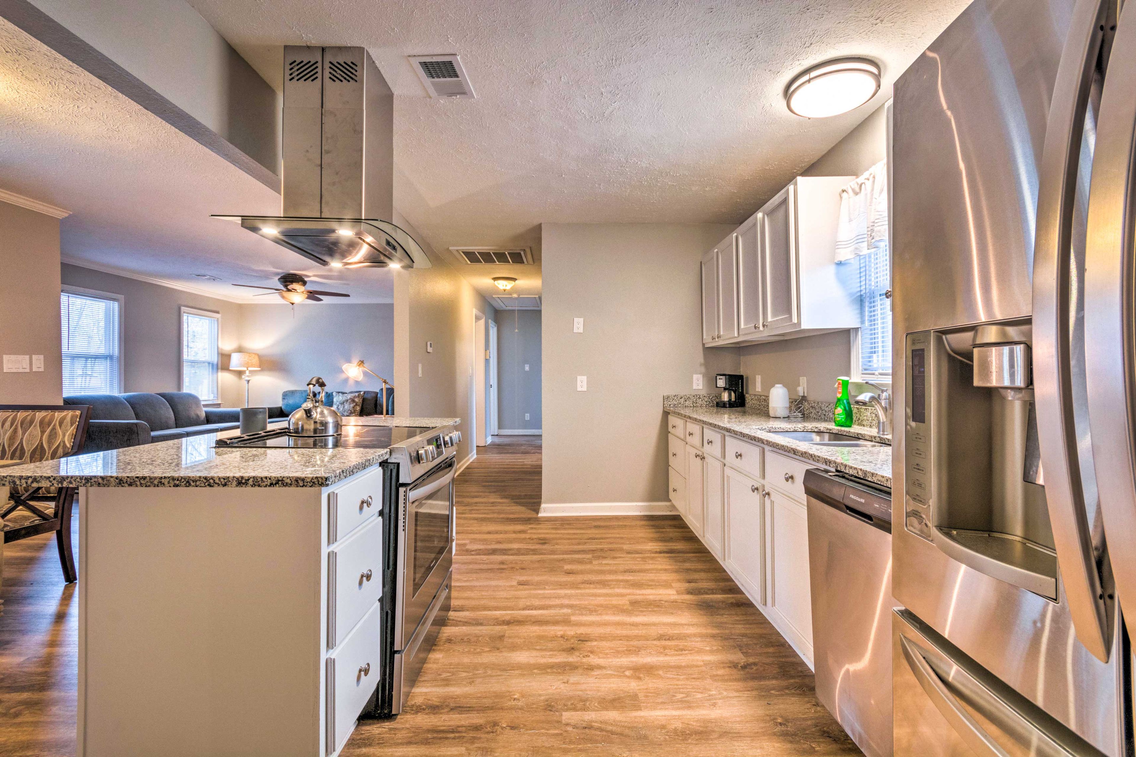Kitchen | Blender | High Chair