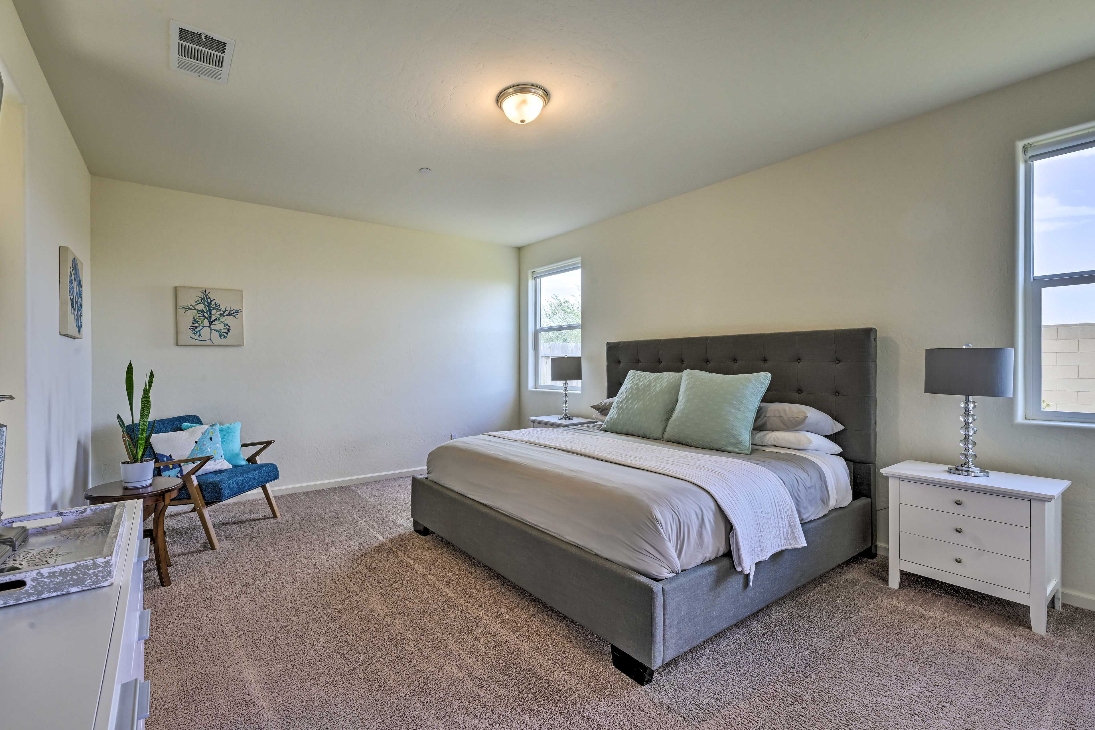 Bedroom 1 | King Bed | En-Suite Bathroom | Porch Access