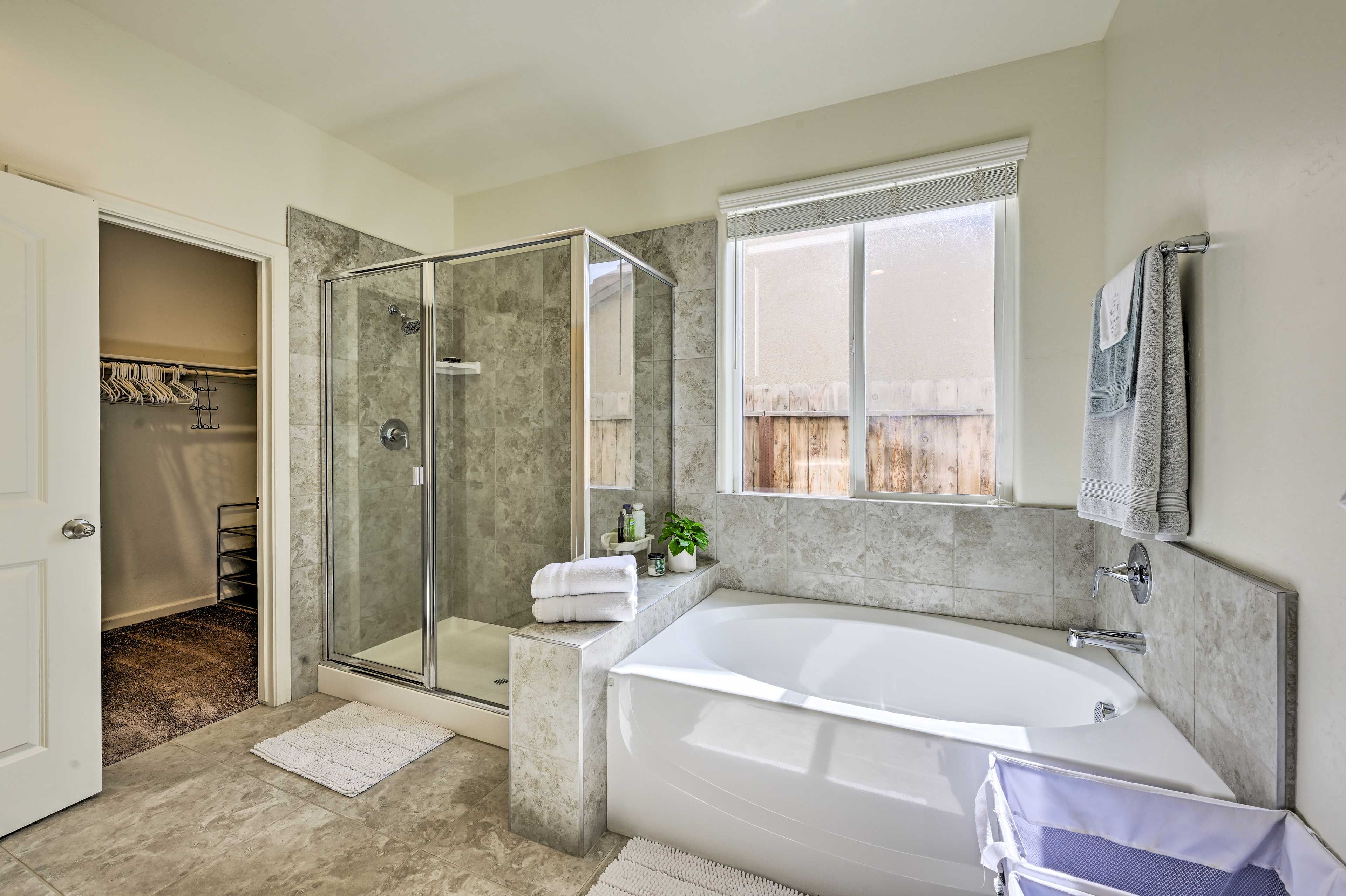 En-Suite Bathroom | Complimentary Toiletries