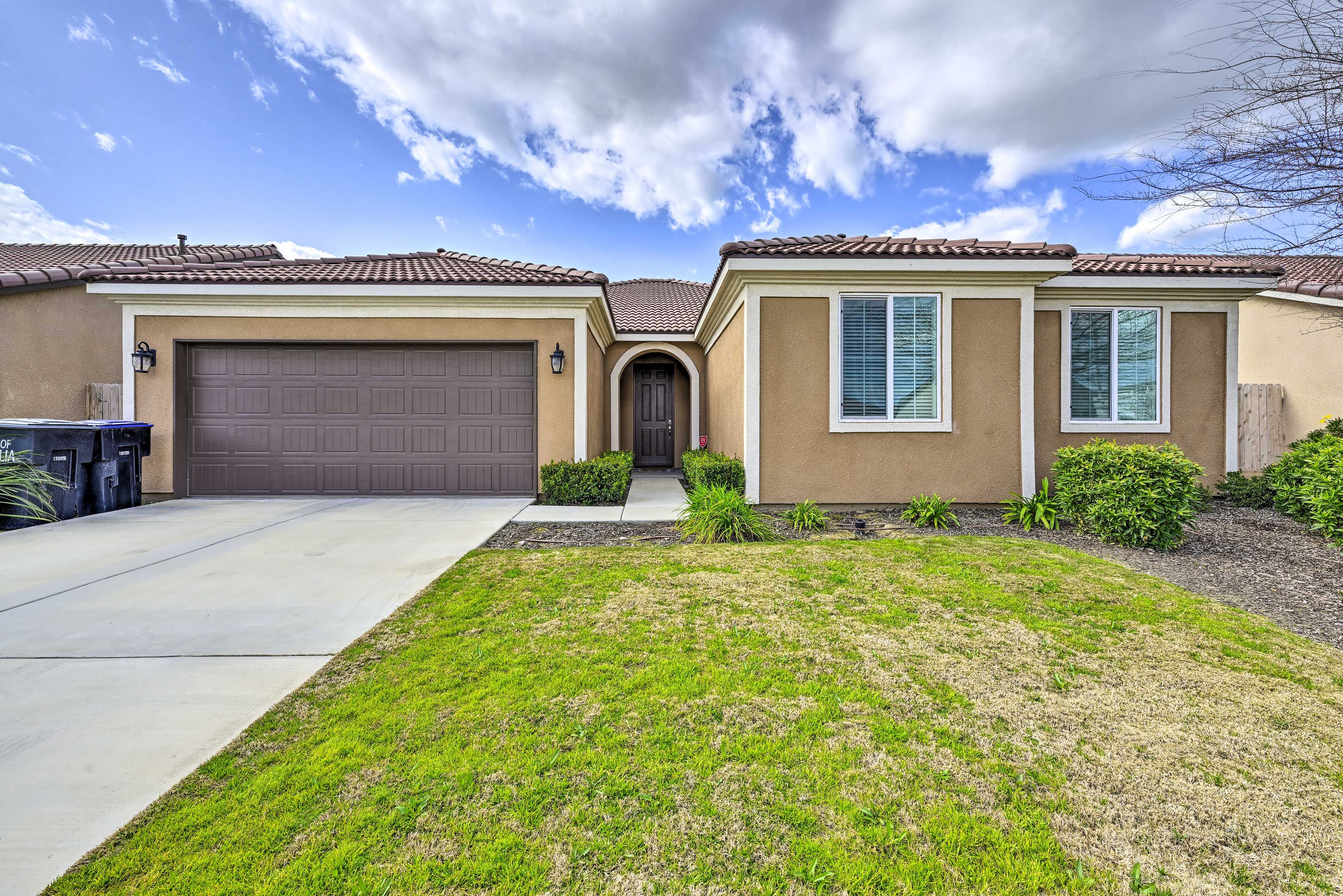 Home Exterior | 2 External Security Cameras