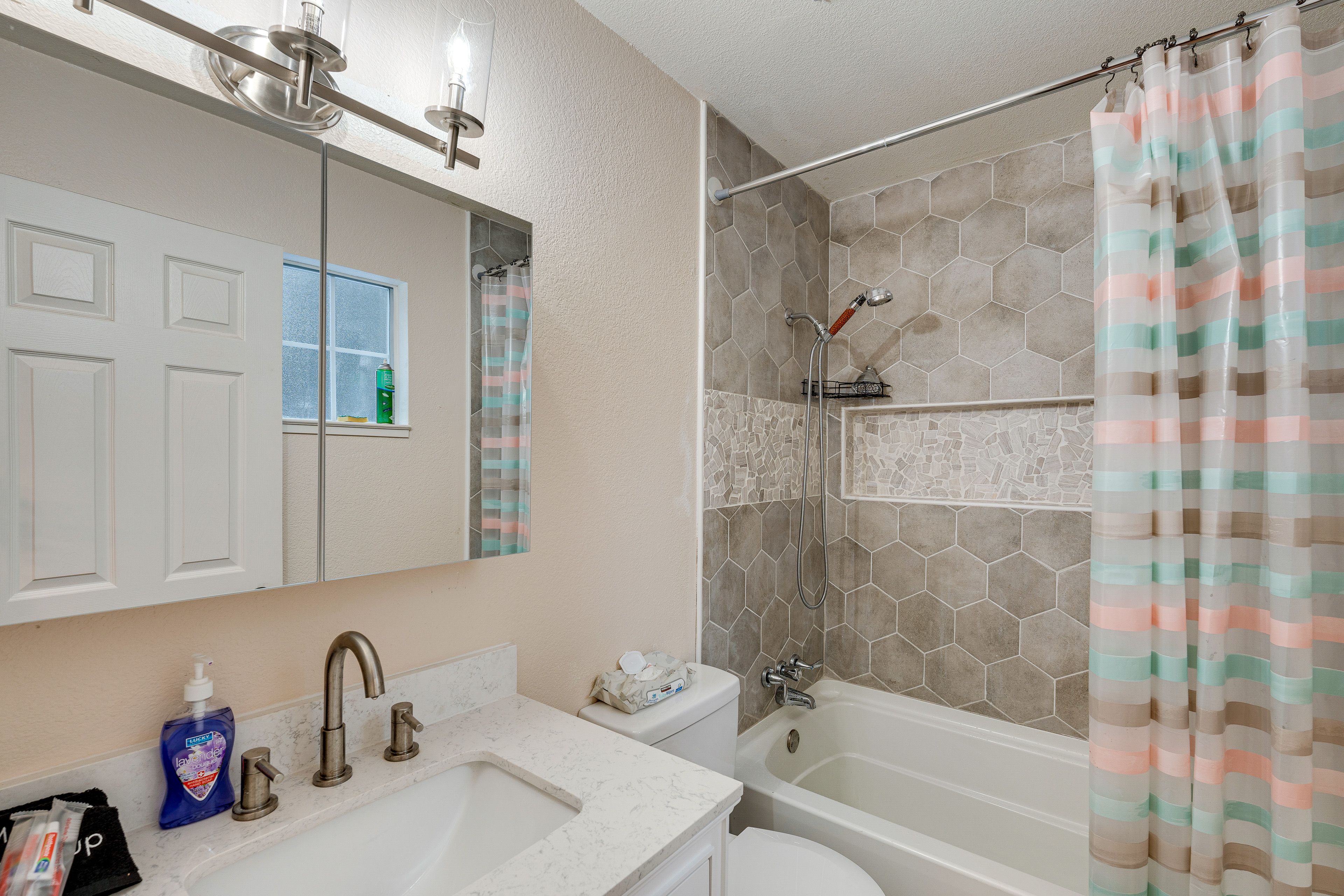 Bathroom | Towels Provided