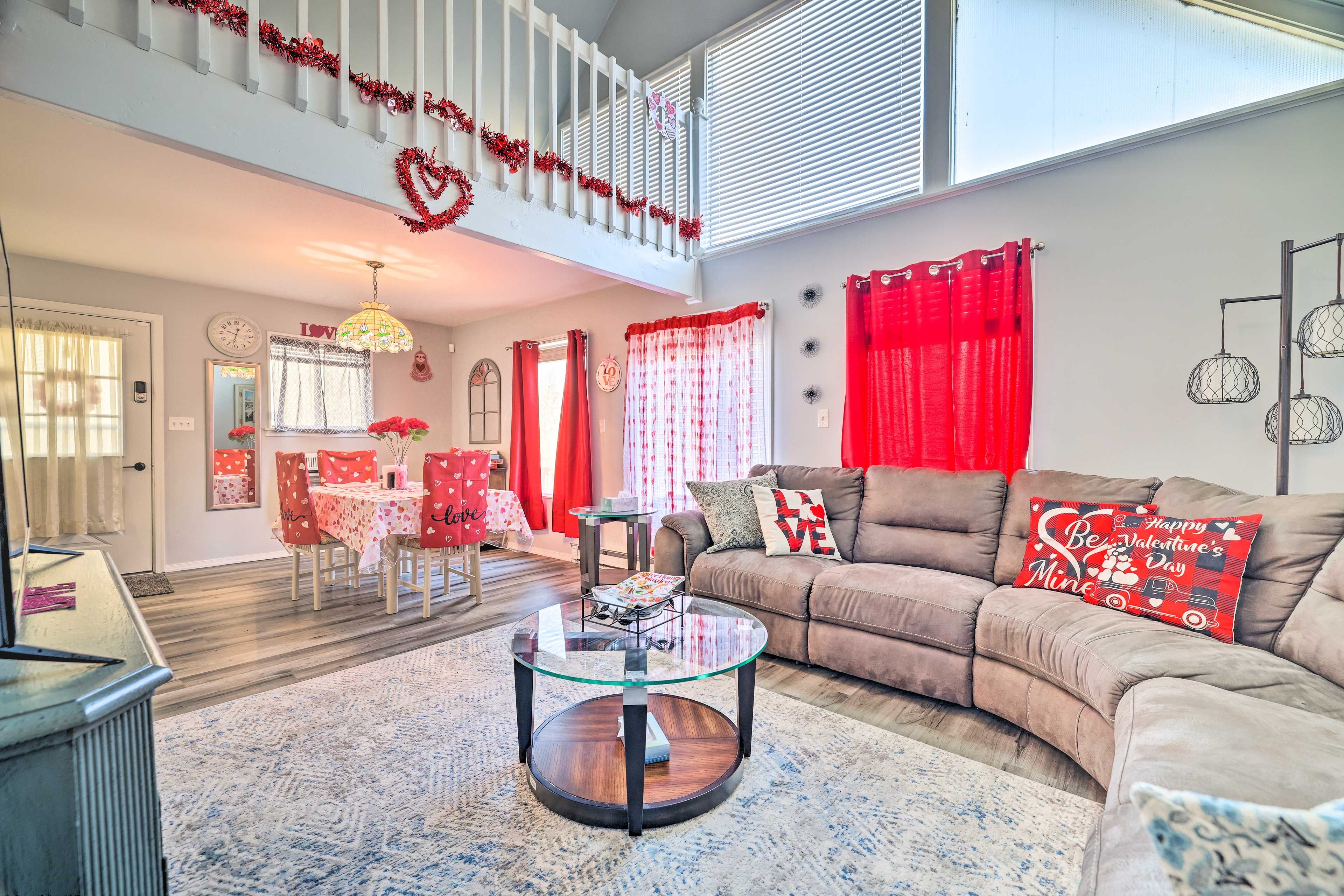 Interior | Free WiFI | Window A/C | Bedrooms/Full Bathroom on 1st Floor