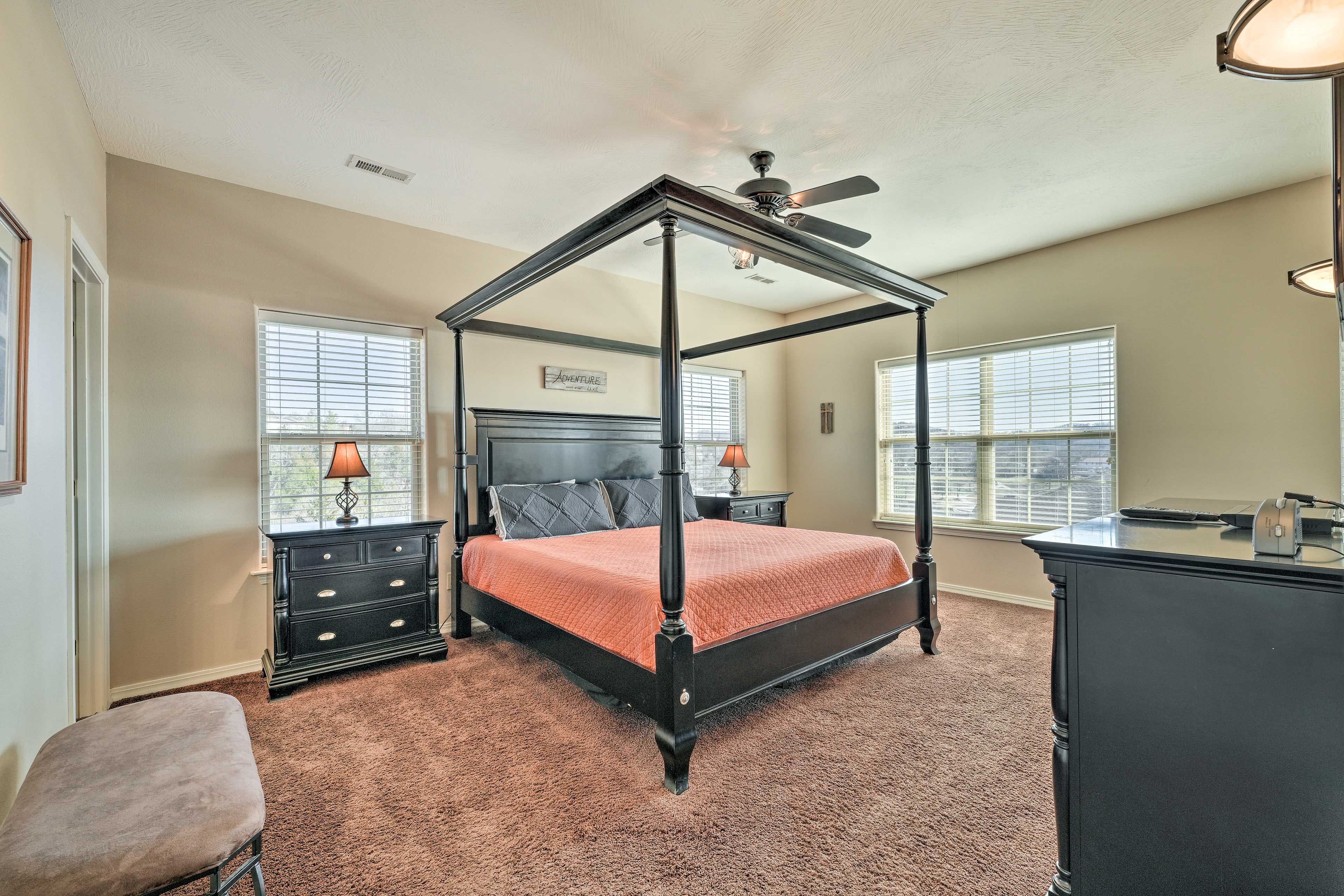 Bedroom 1 | King Bed | Linens Provided