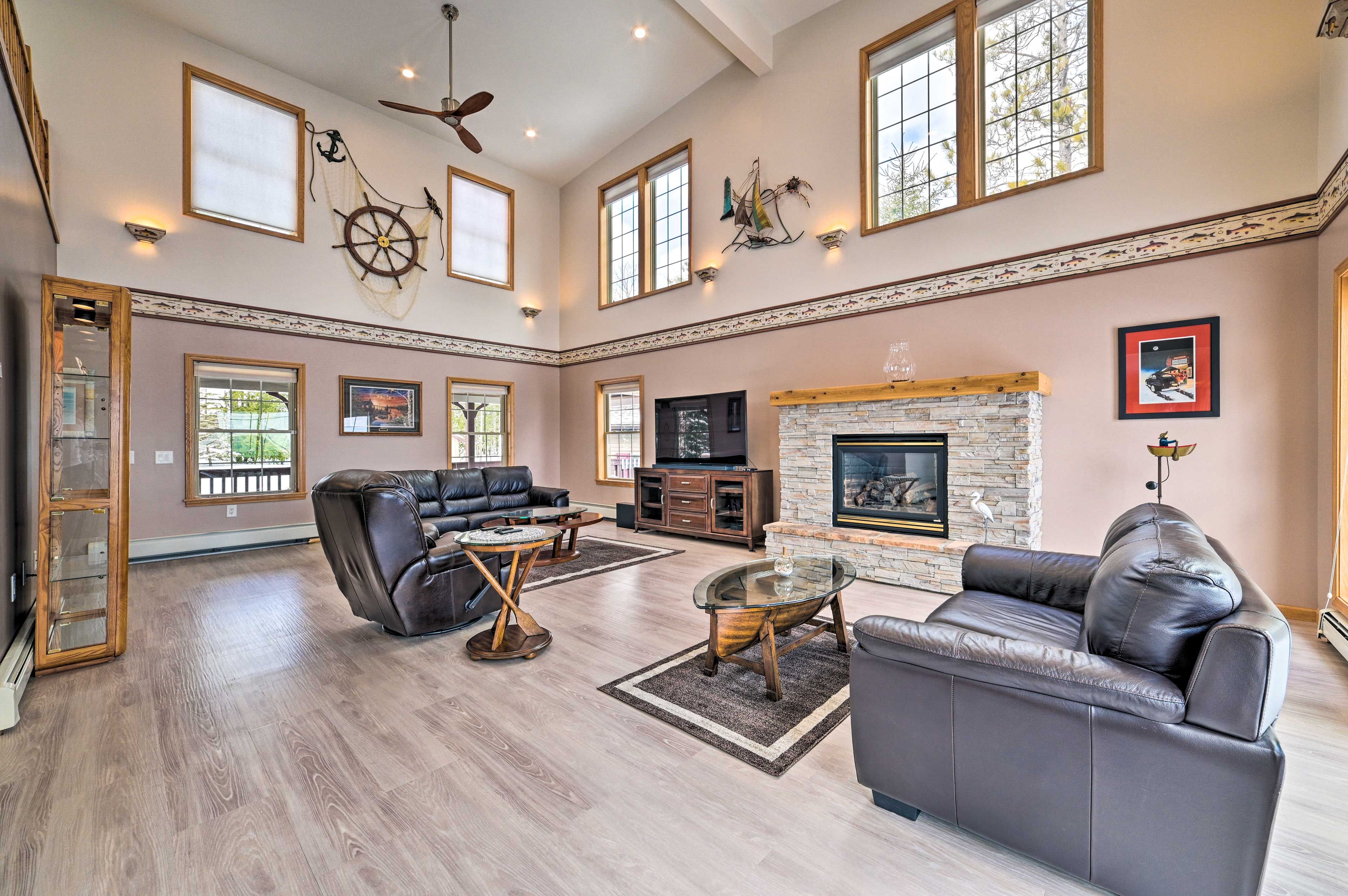 Living Room | 2nd Floor | Lake Views | Gas Fireplace (Wood Provided) | Smart TV