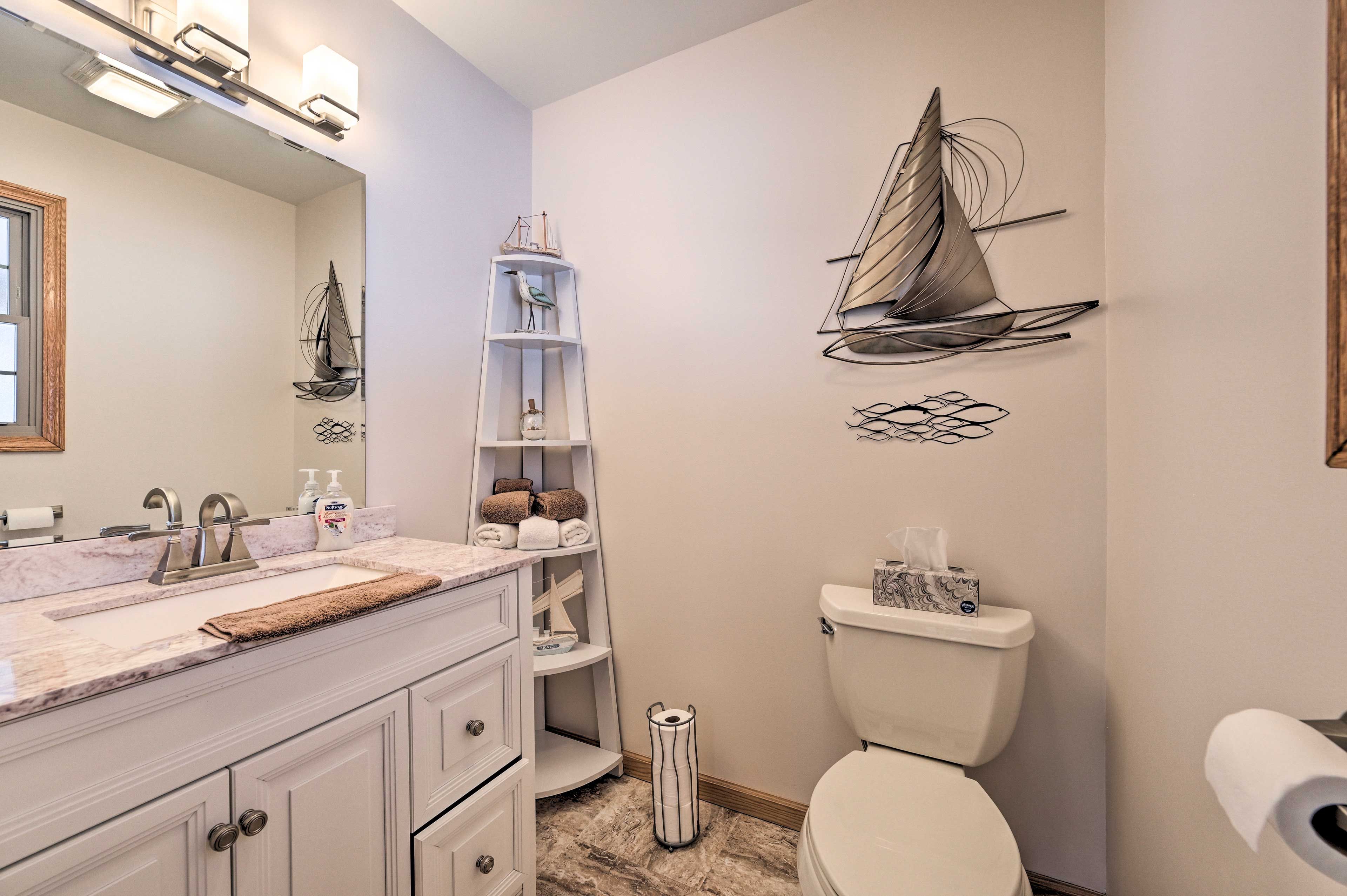 Half Bathroom | 2nd Floor
