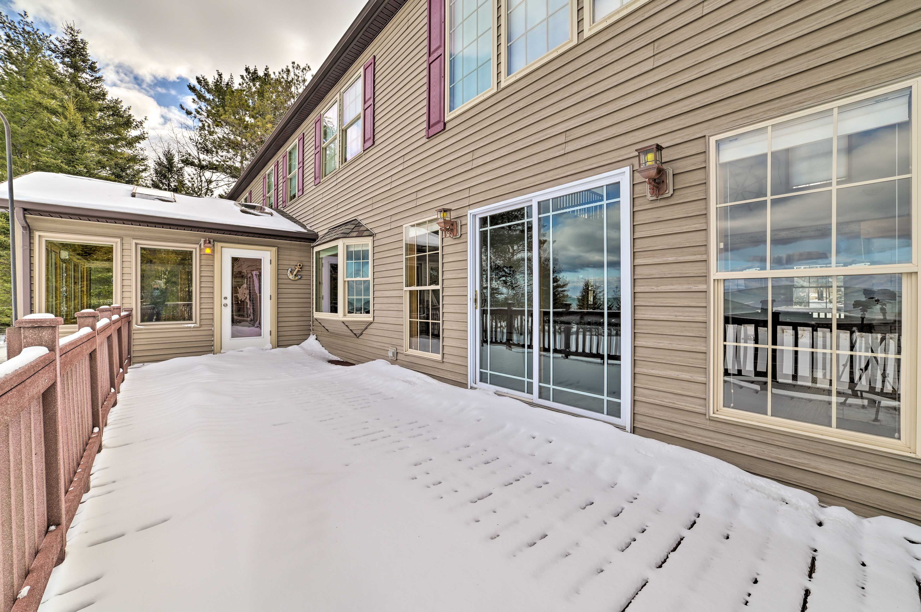 Deck | Lake Views
