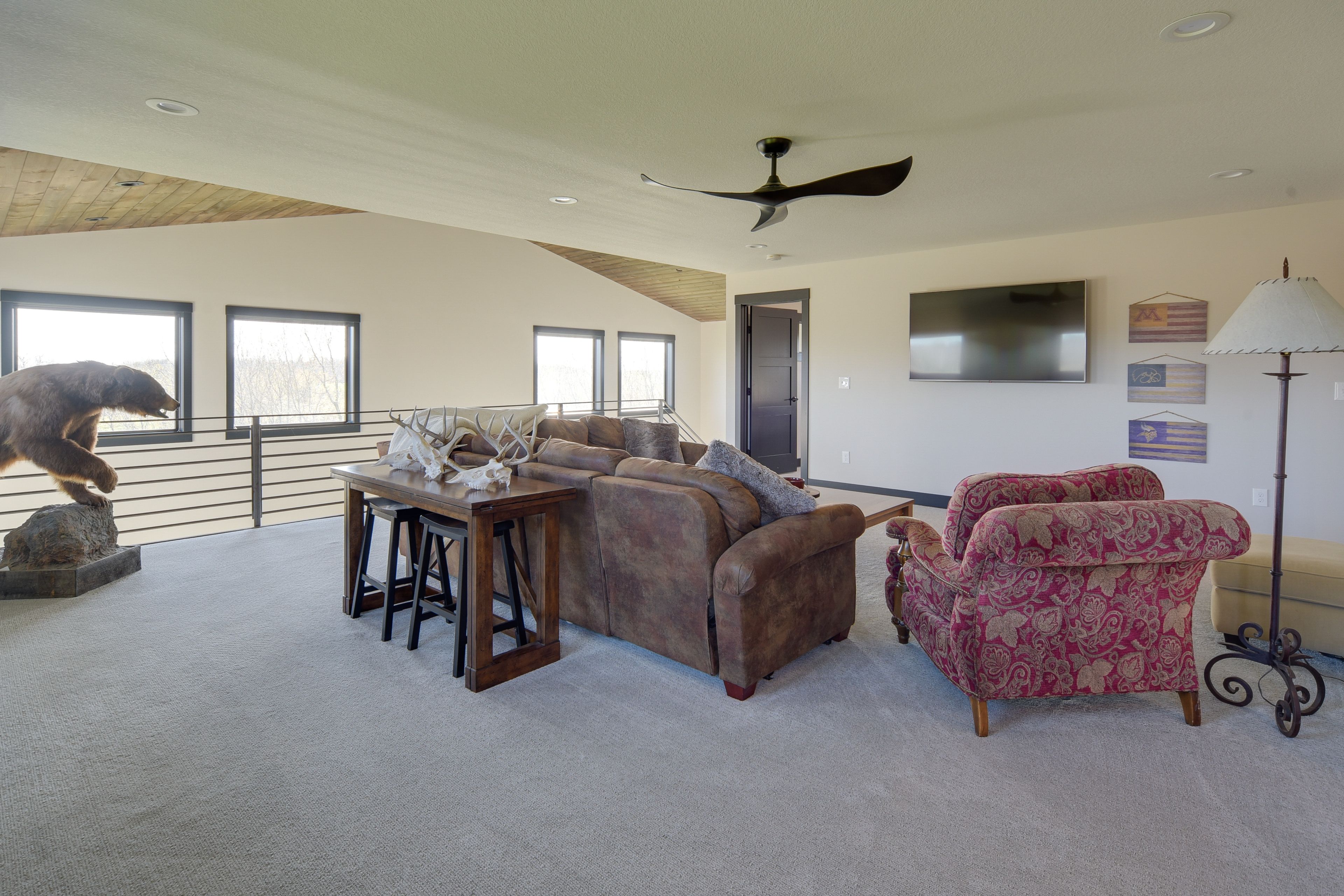 Upper Living Room | Smart TV