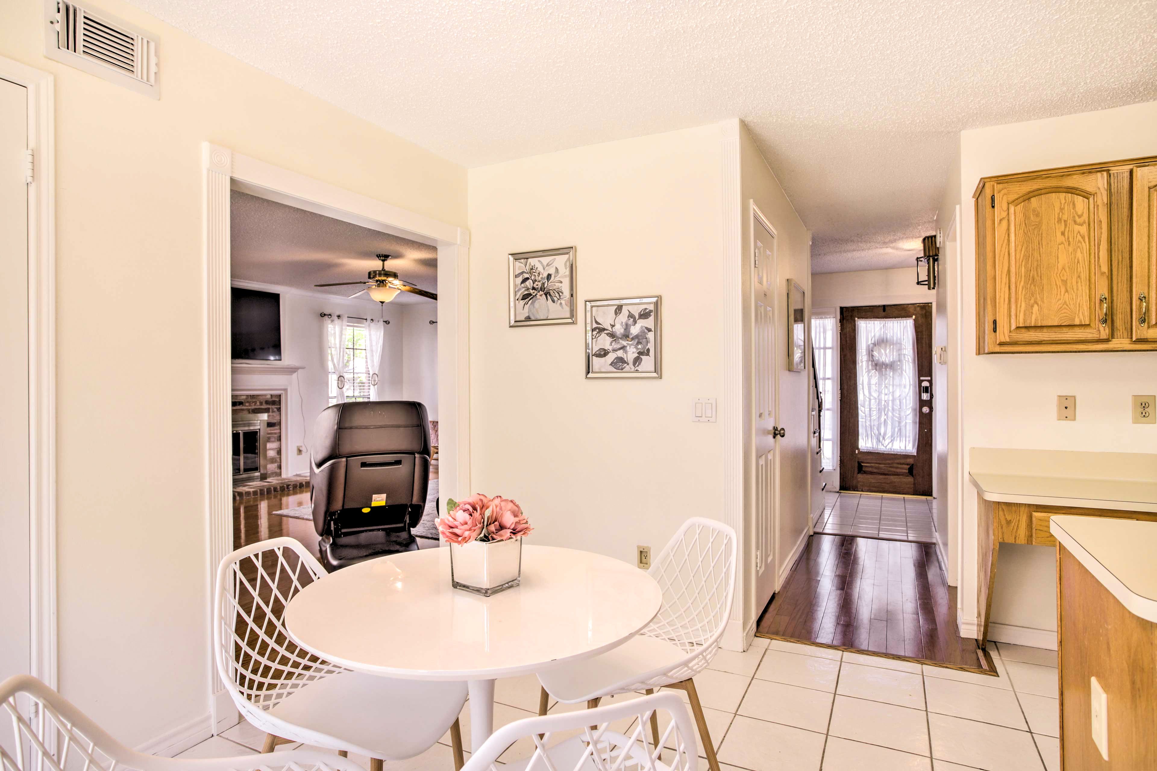 Additional Dining Area