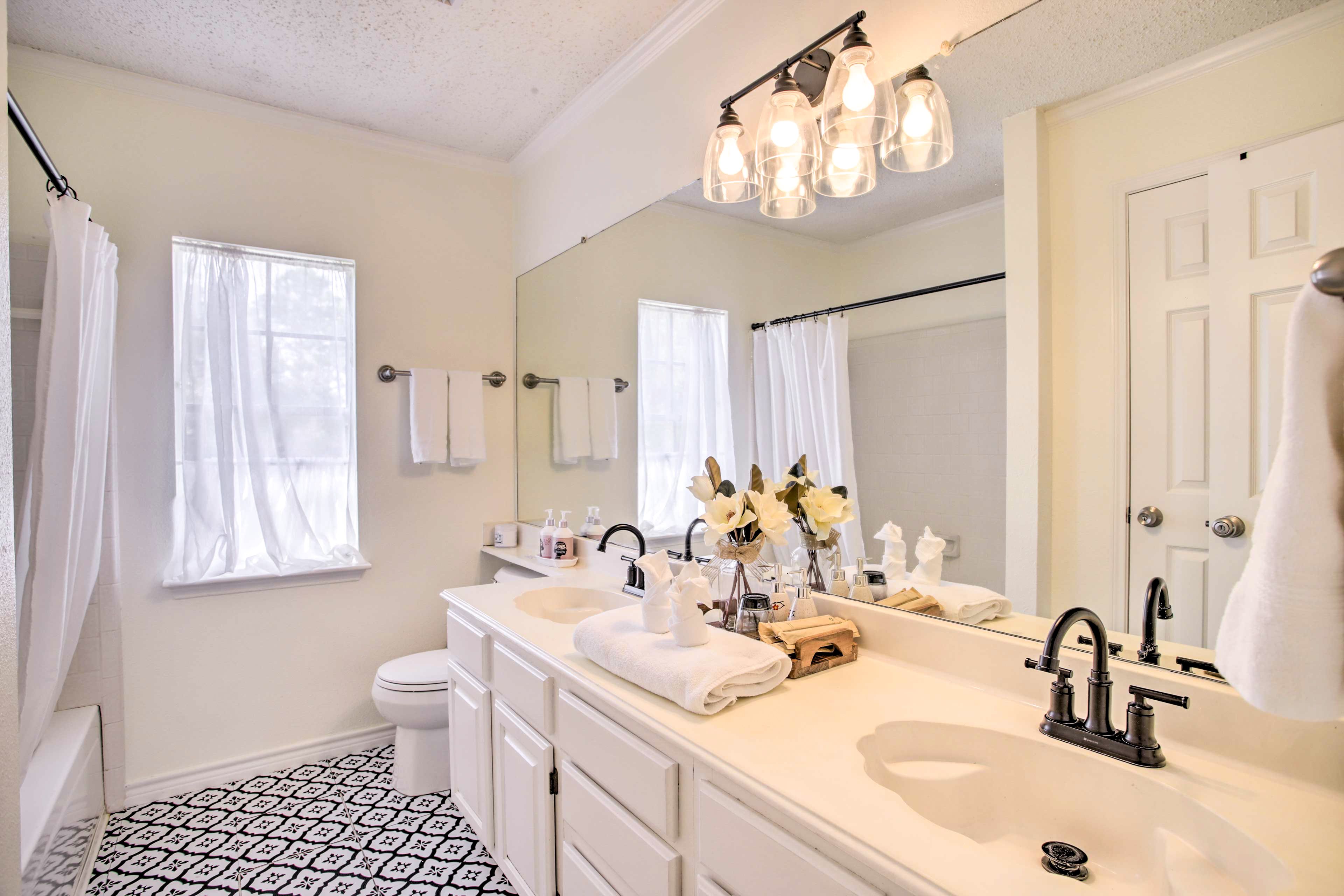 Bathroom | Complimentary Toiletries