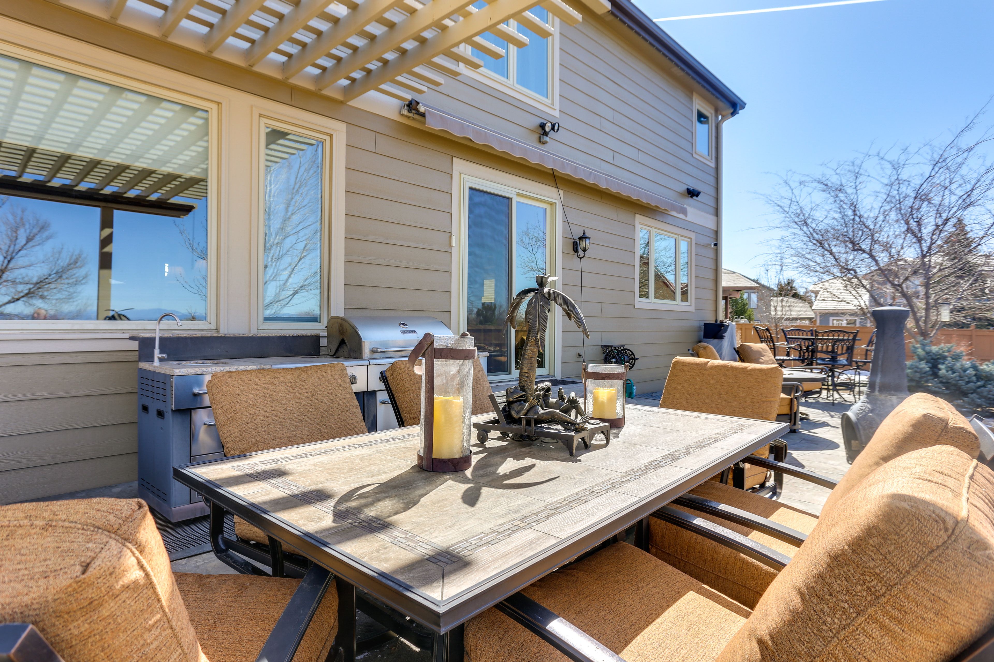 Back Patio | Gas Grill | Outdoor Kitchenette | Gas Fire Pit Table