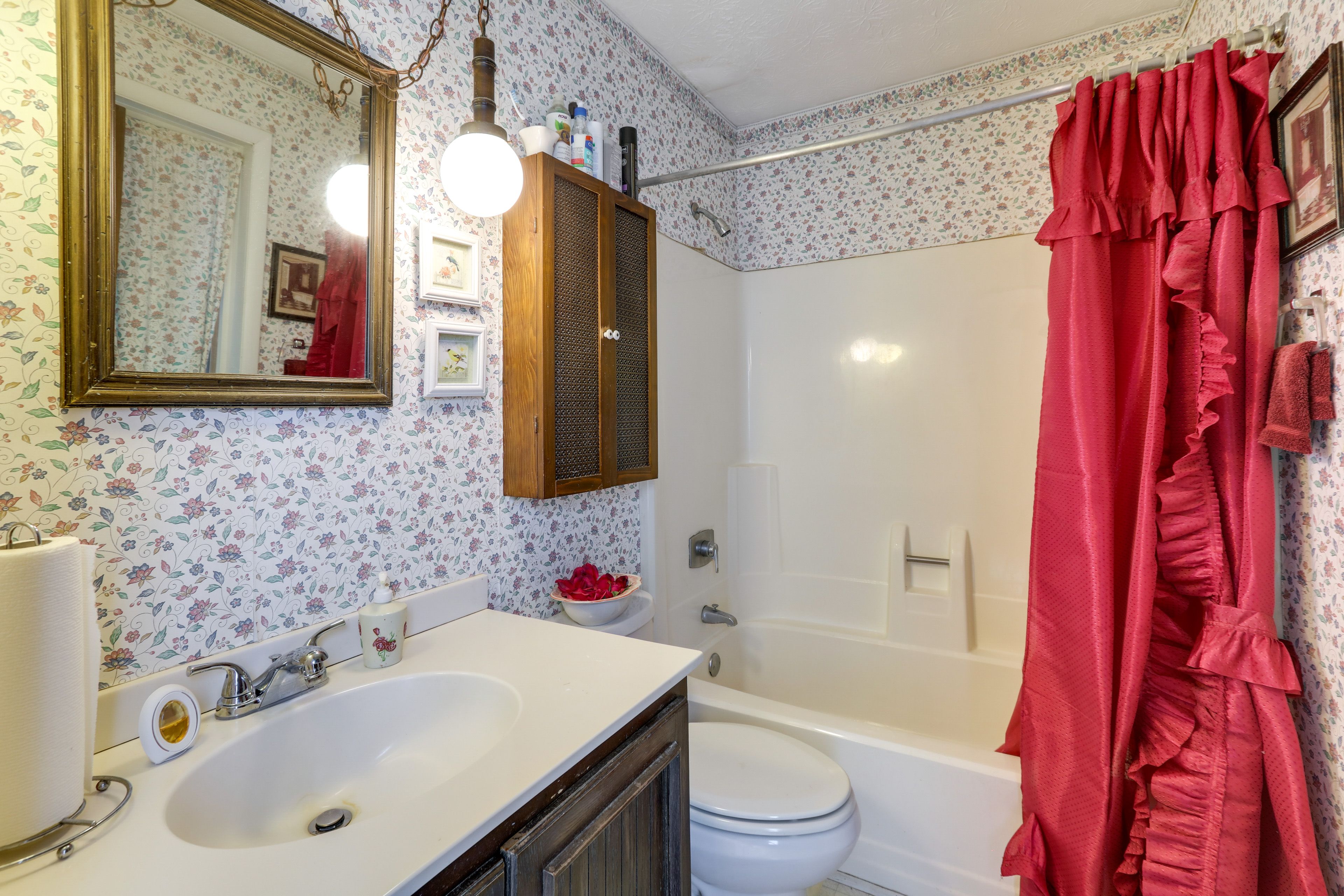 Full Bathroom | Hair Dryer