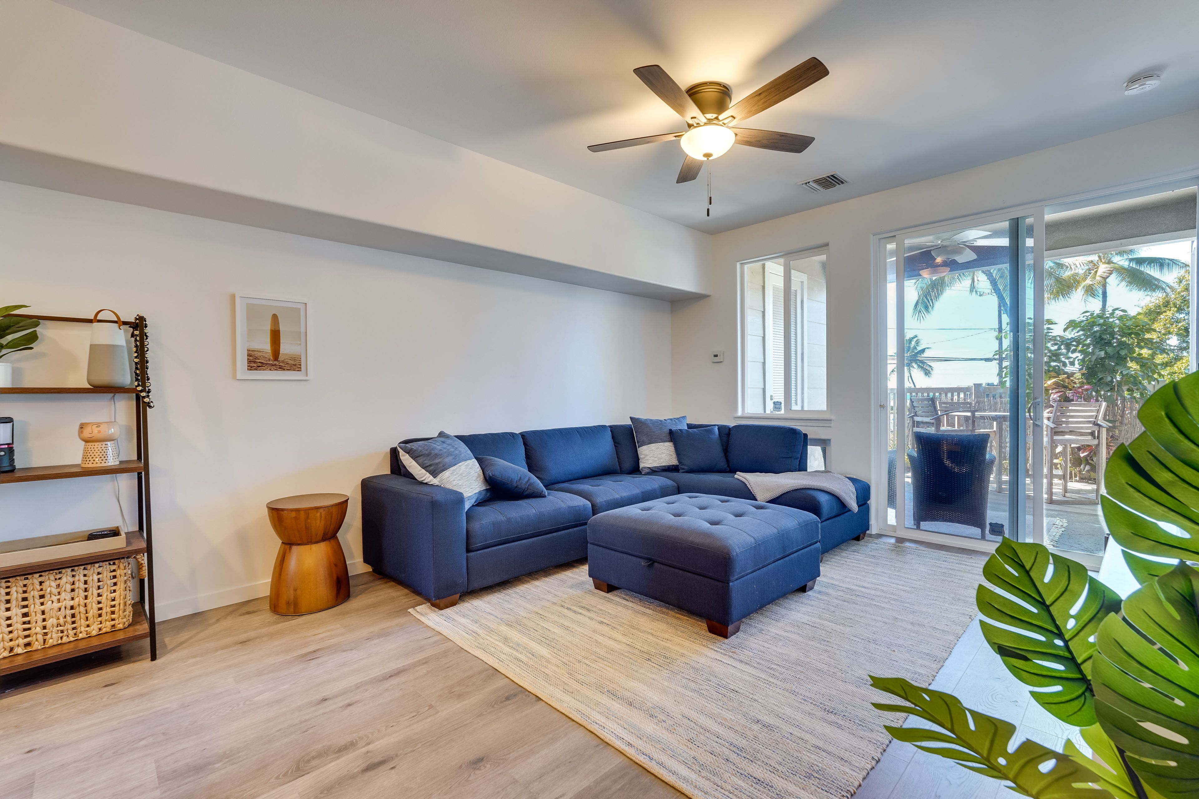Living Room | Smart TV | Central A/C