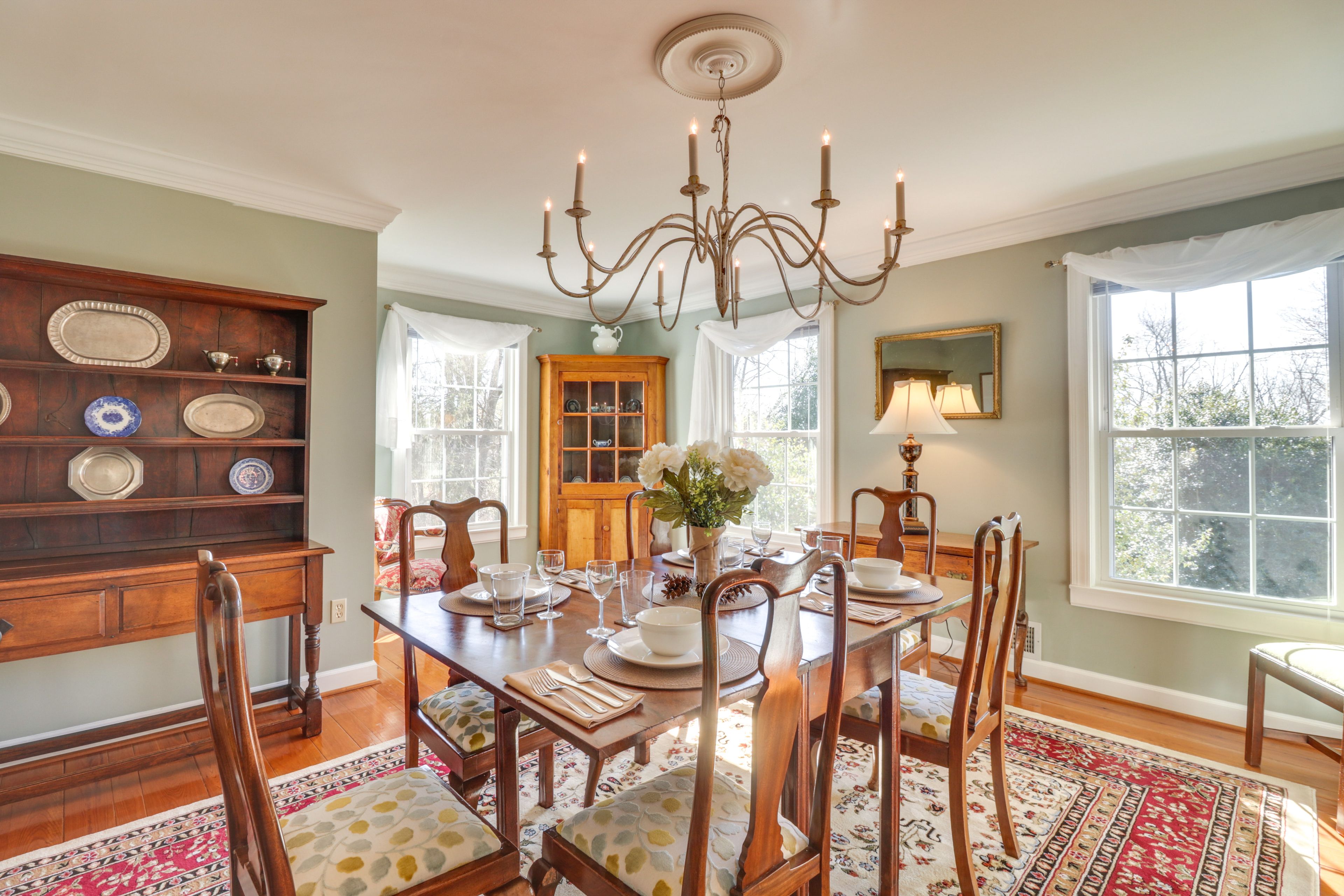 Dining Room | Dishware Provided