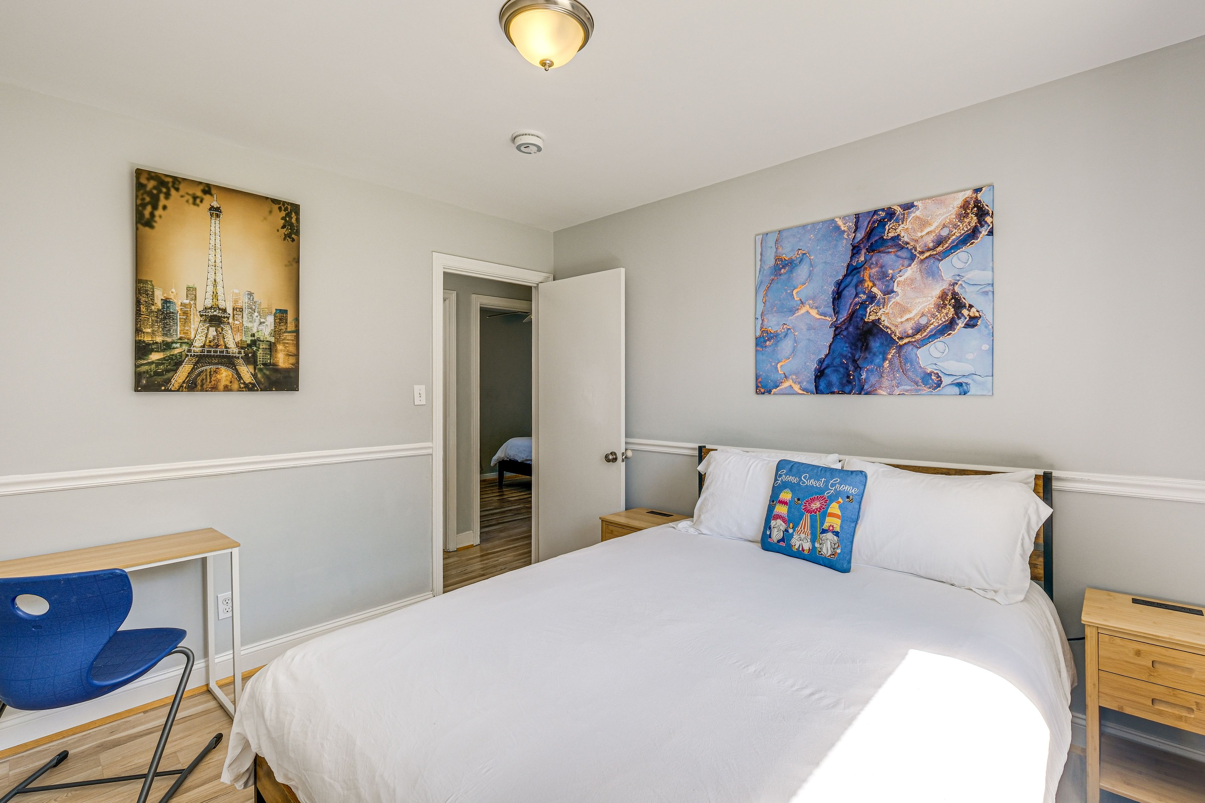 Bedroom 1 | Queen Bed | Laptop Desk