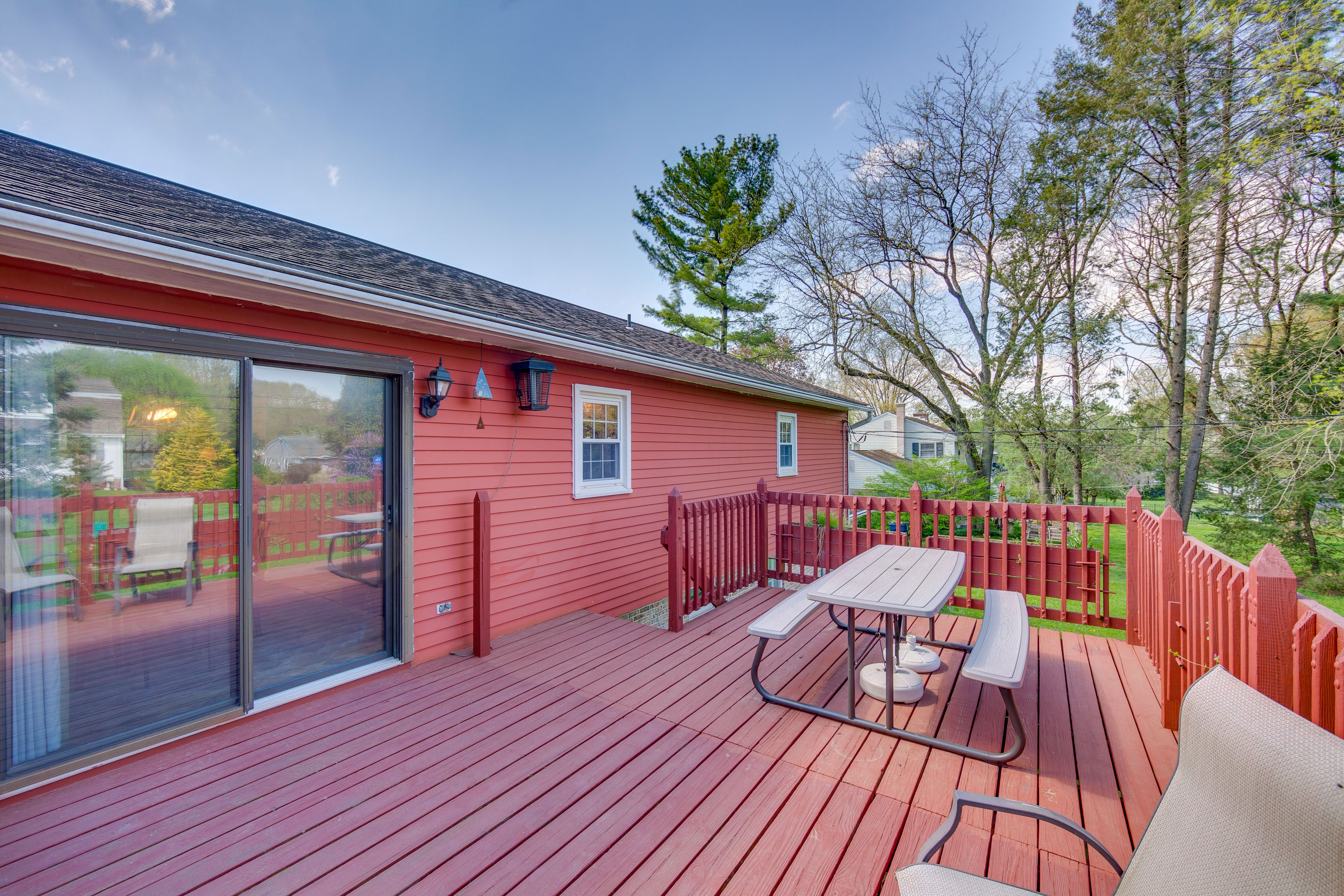 Private Backyard Area | Picnic Table