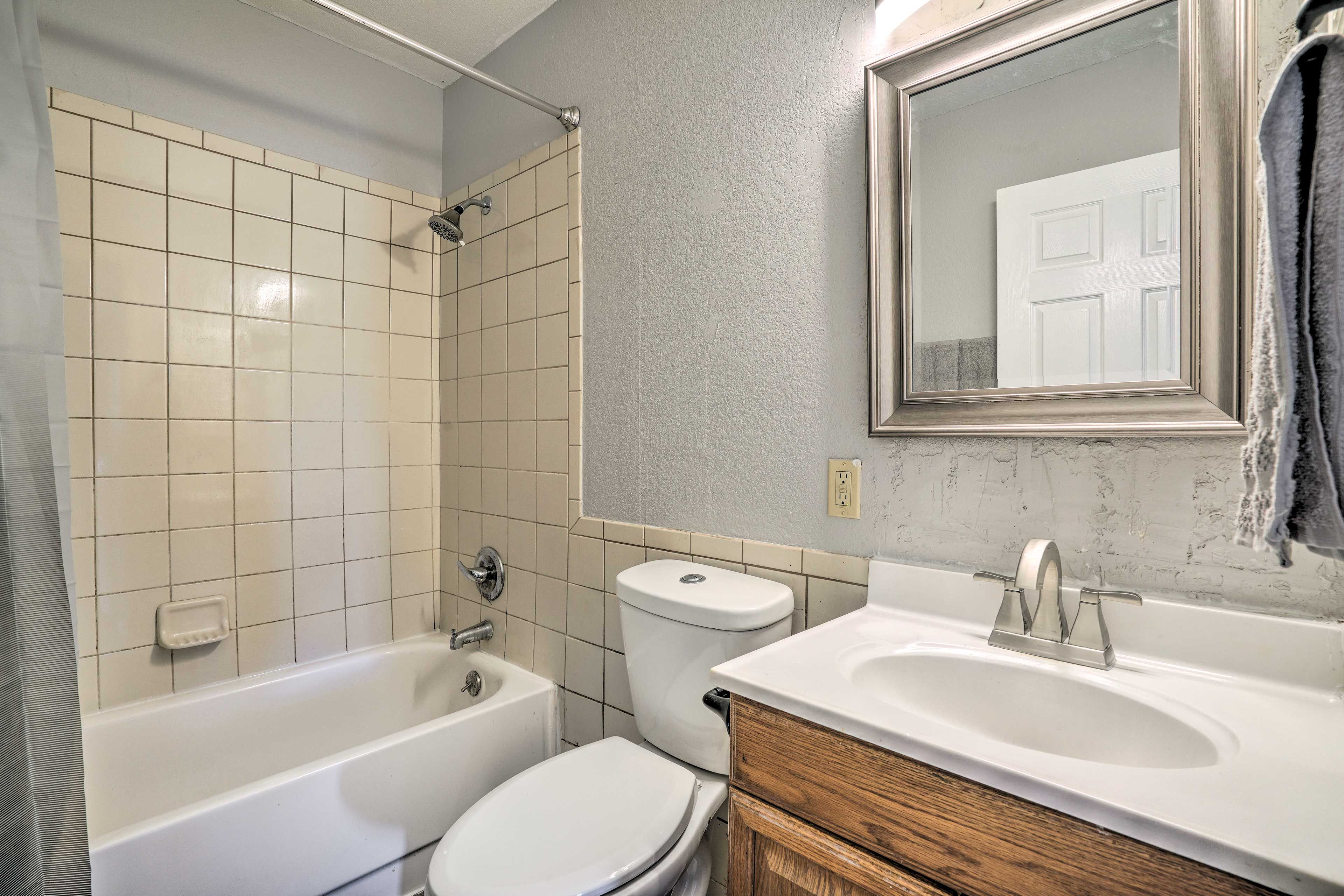 Bathroom | Towels Provided | Complimentary Toiletries