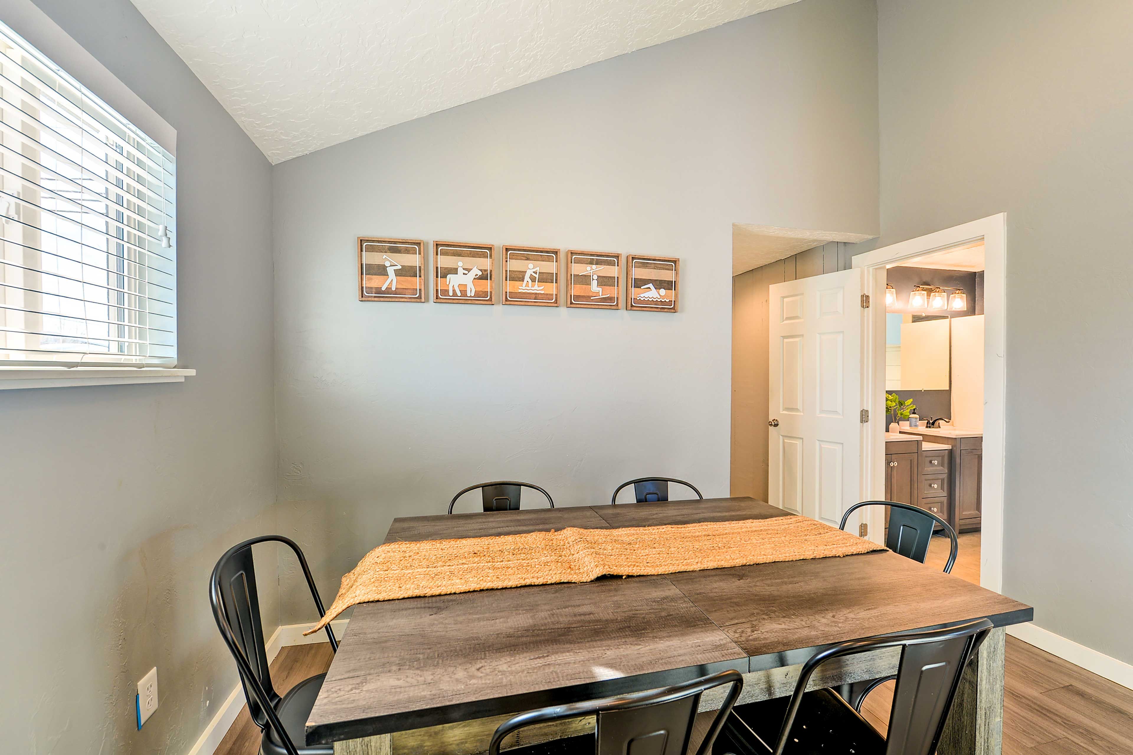 Dining Room | 1st Floor | No A/C | Free WiFi