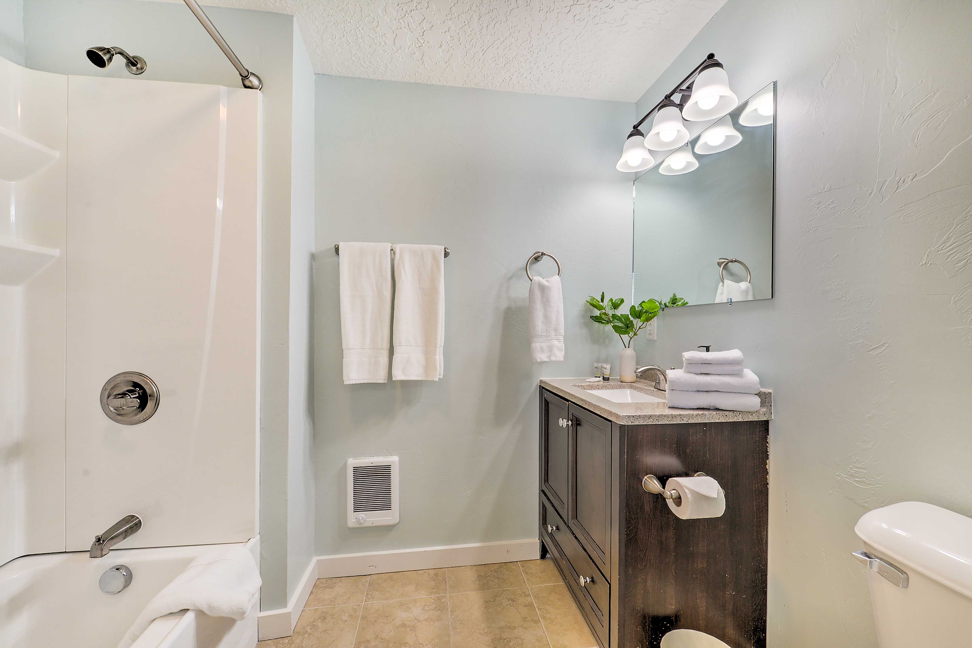 Full Bathroom