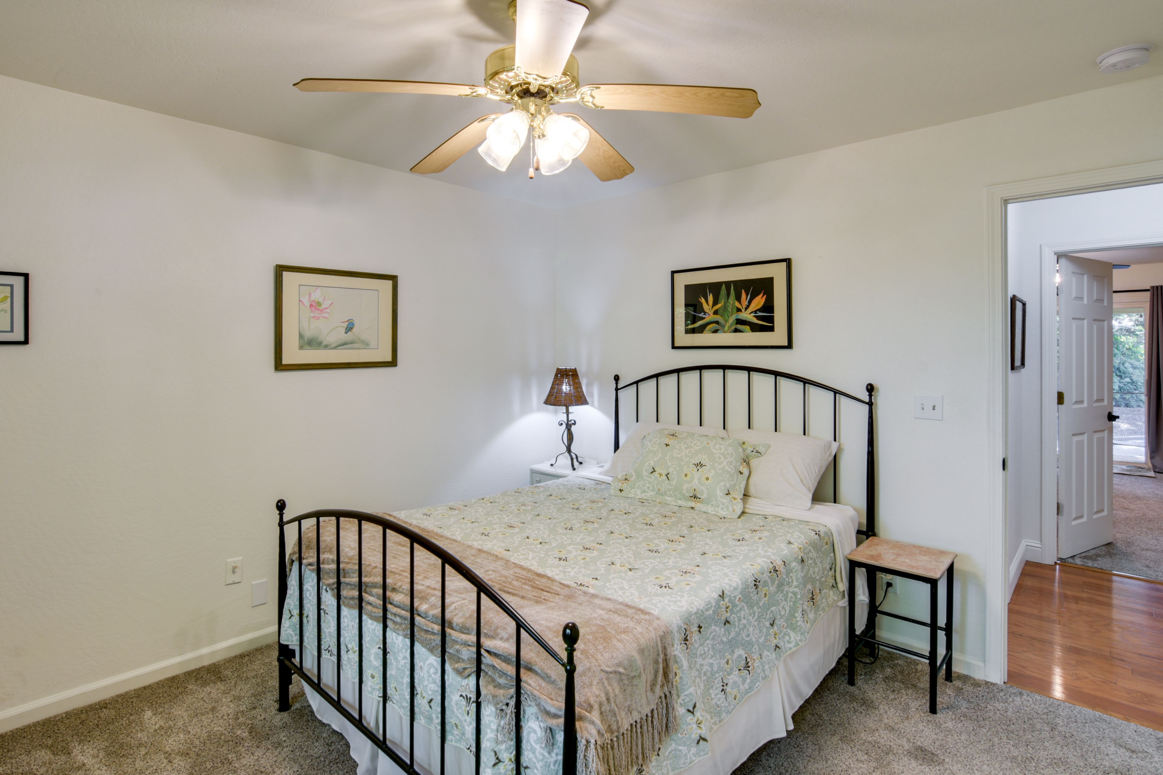 Bedroom 2 | Queen Bed (Sleep Number Bed)