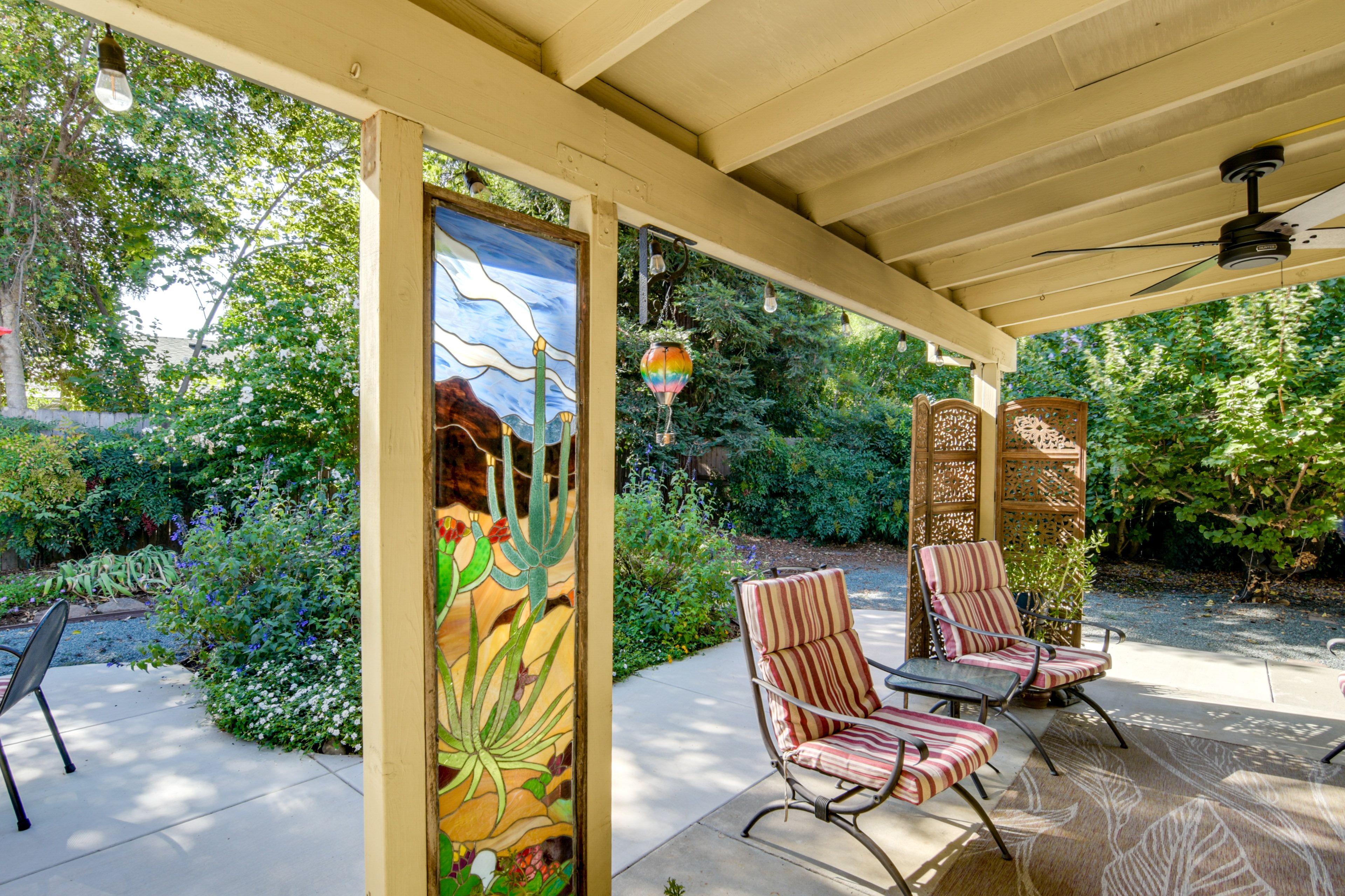 Covered Patio | Seating Area