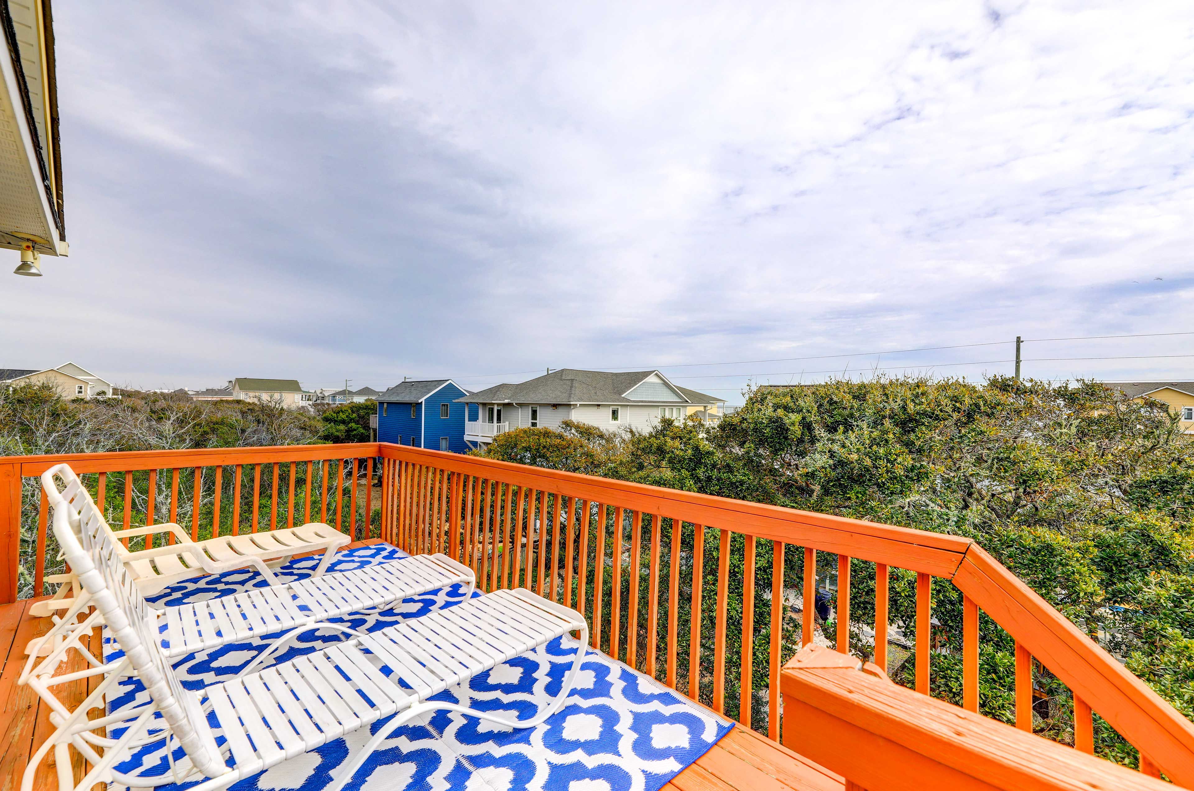 3 Decks | Ocean Views | Outdoor Dining Set