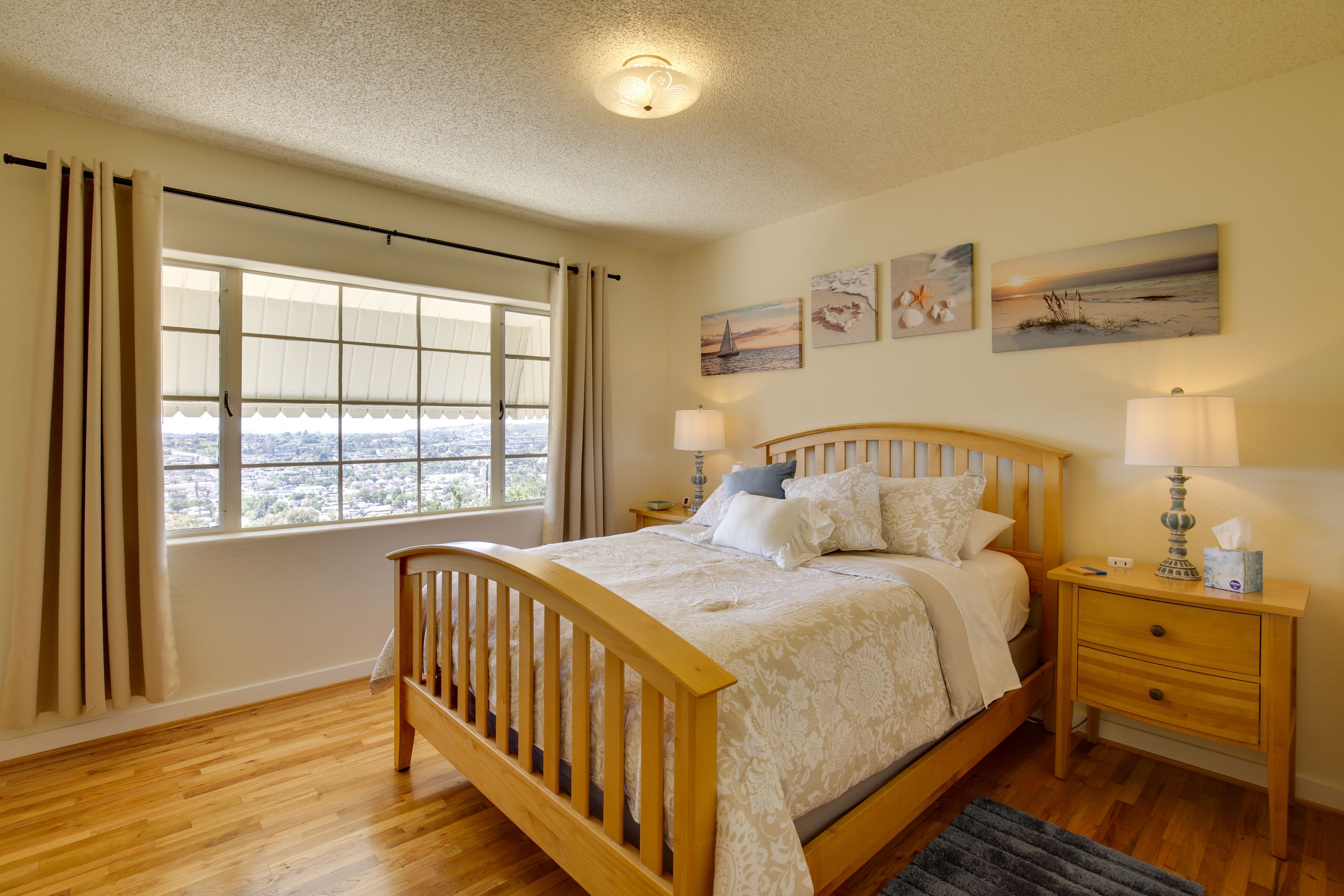 Bedroom 3 | Queen Bed